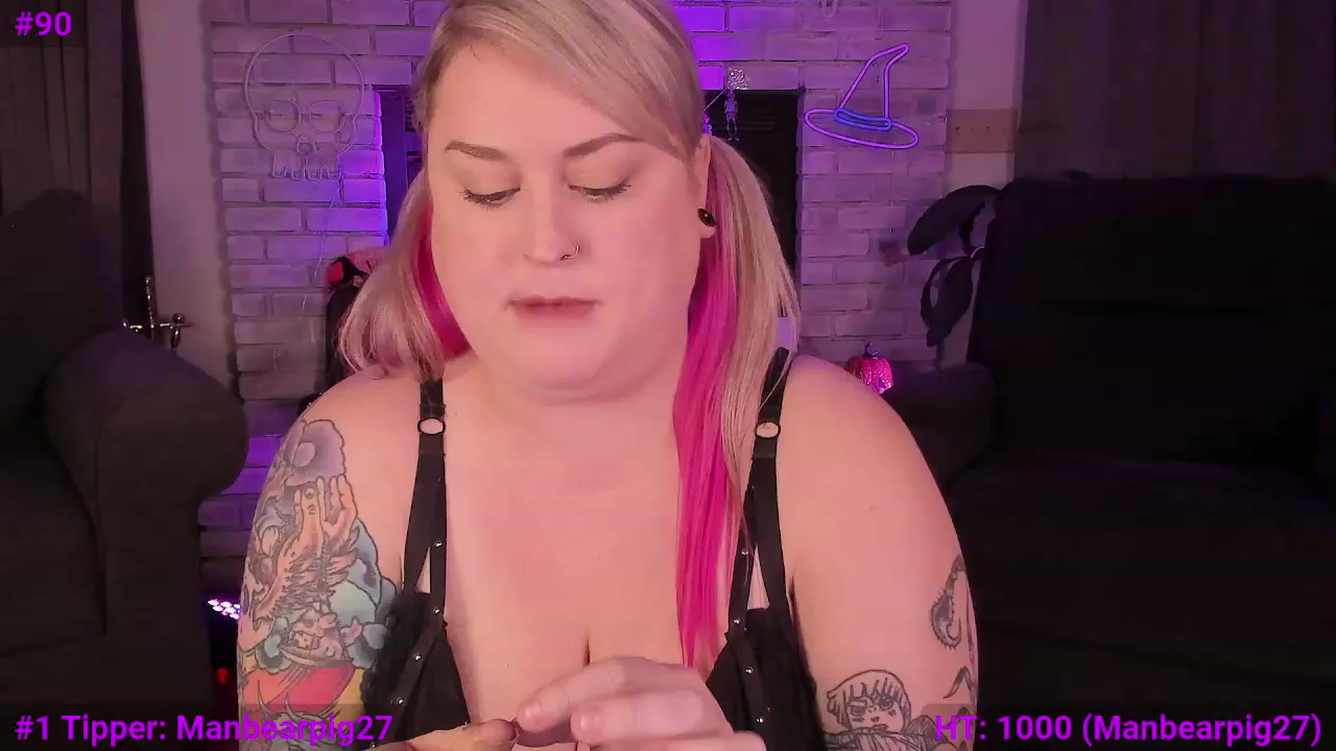Gallery image thumbnail from mari_jae's myfreecams stream on, 11/09/2023, 08:12 image 19 of 20