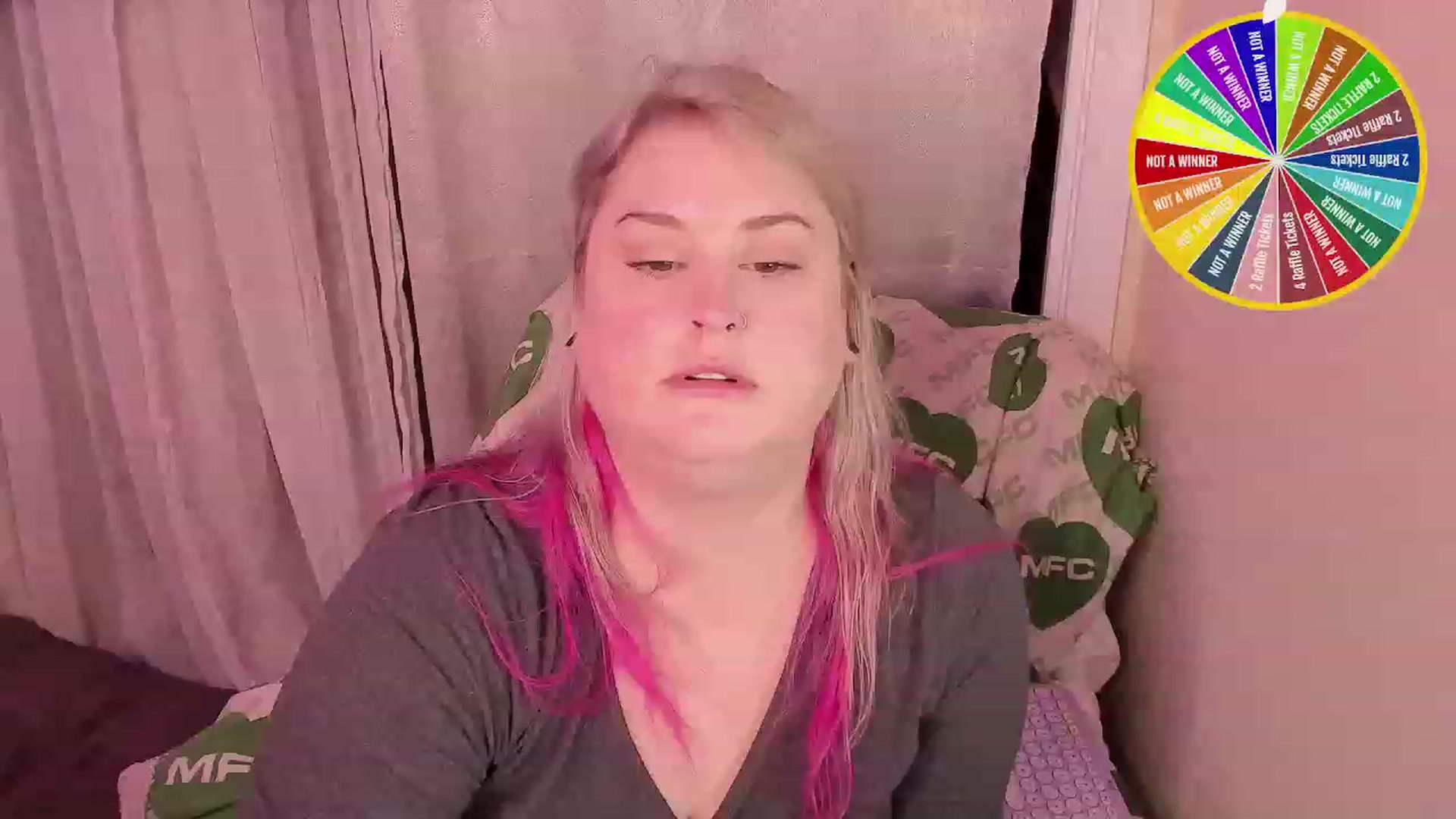 Gallery image thumbnail from mari_jae's myfreecams stream on, 11/11/2023, 13:11 image 18 of 20