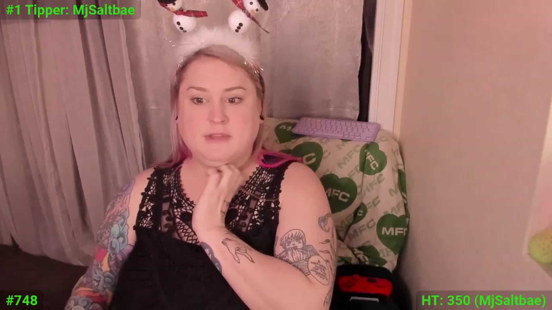 Gallery image thumbnail from mari_jae's myfreecams stream on, 12/02/2023, 08:02 image 5 of 20