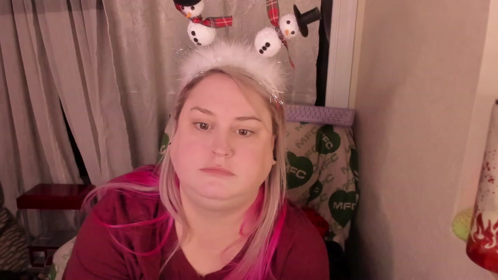 Gallery image thumbnail from mari_jae's myfreecams stream on, 12/03/2023, 09:29 image 6 of 20