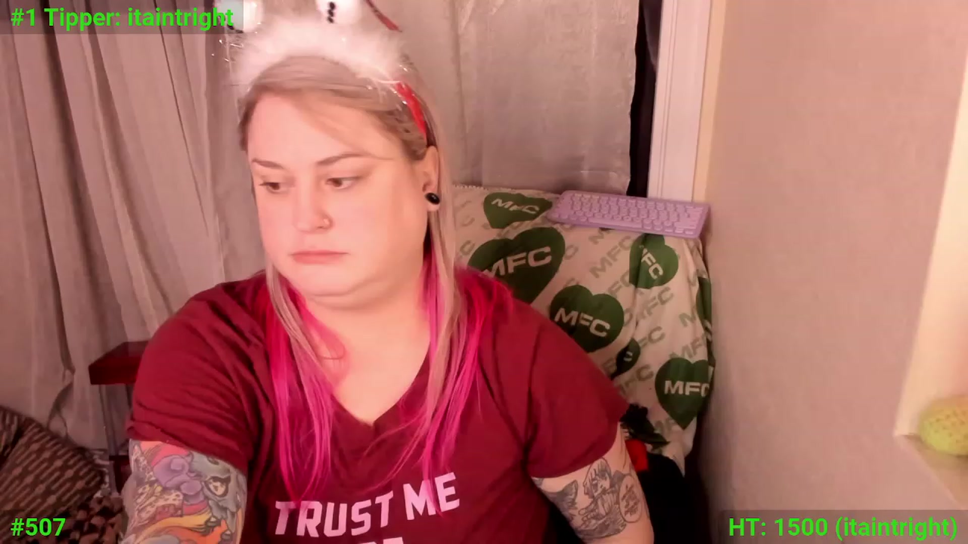 Gallery image thumbnail from mari_jae's myfreecams stream on, 12/03/2023, 11:32 image 16 of 20
