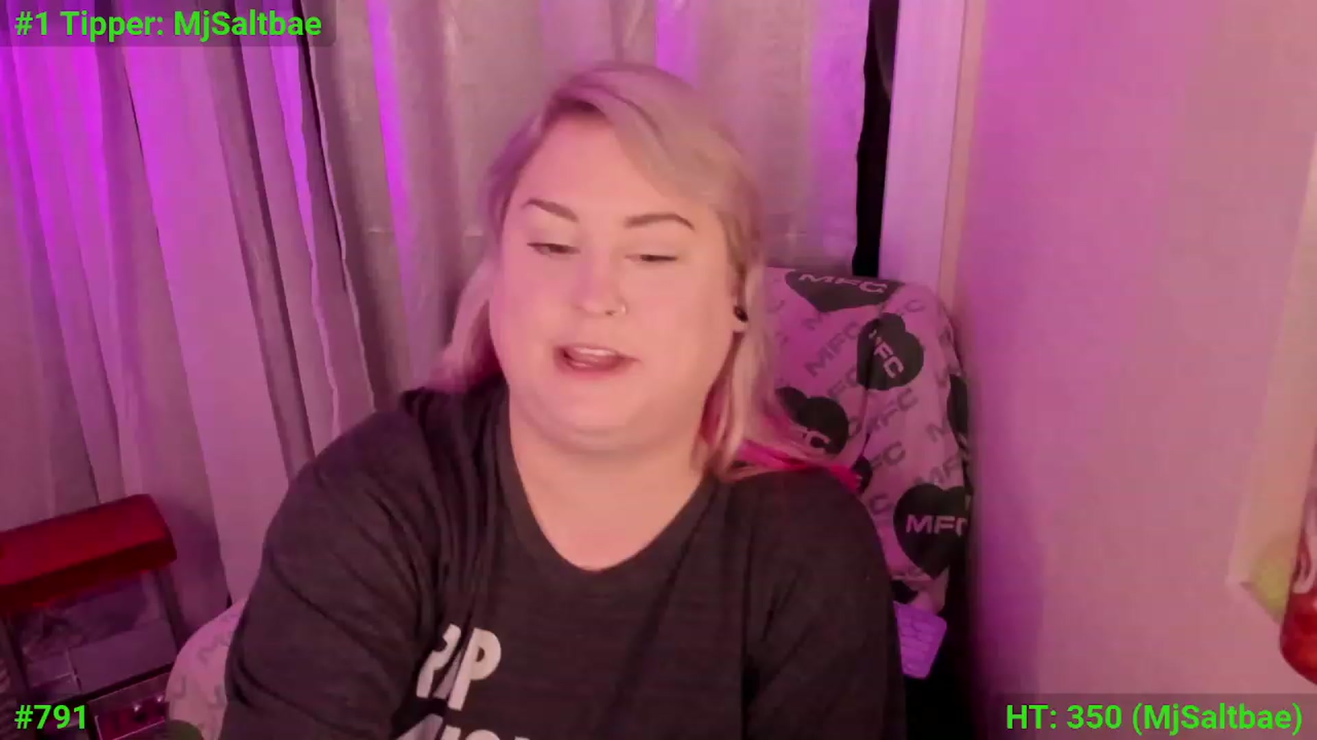 Gallery image thumbnail from mari_jae's myfreecams stream on, 12/06/2023, 08:58 image 7 of 20
