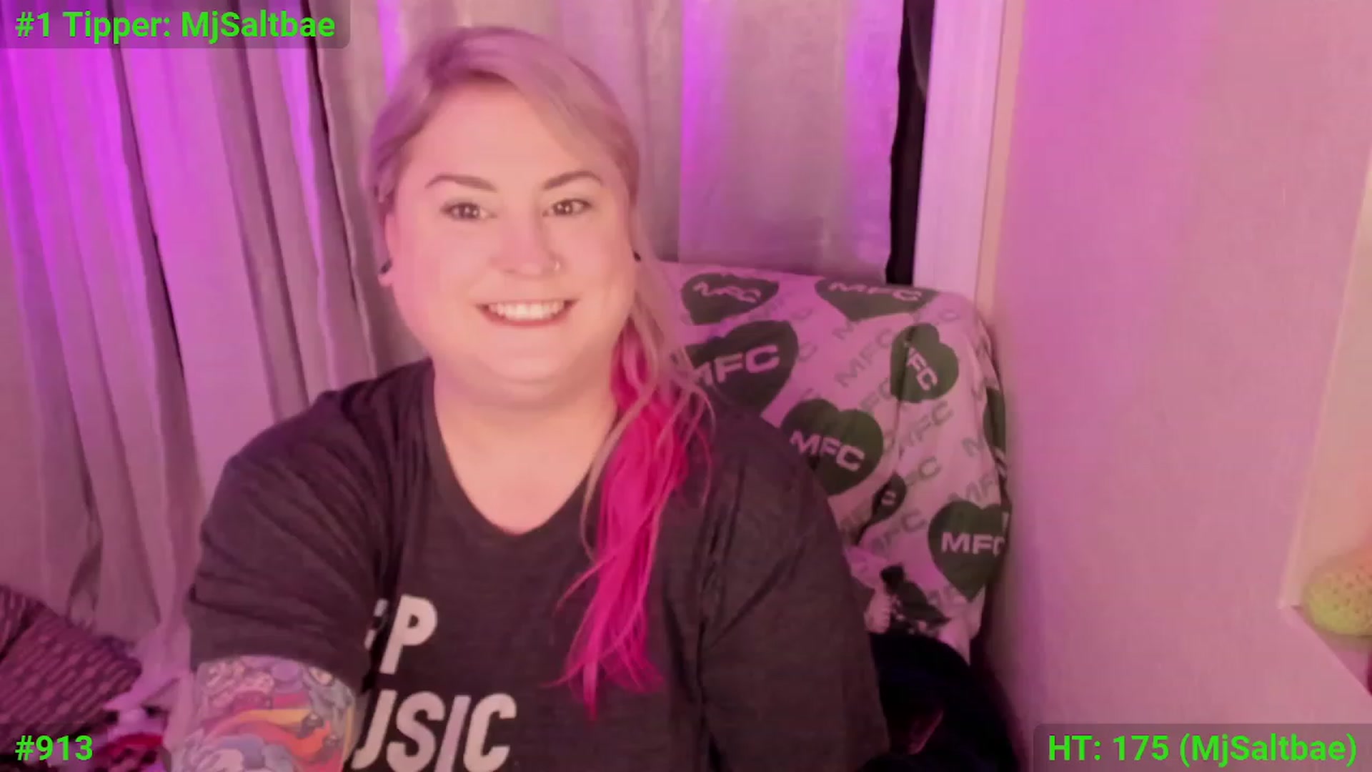 Gallery image thumbnail from mari_jae's myfreecams stream on, 12/06/2023, 08:58 image 1 of 20