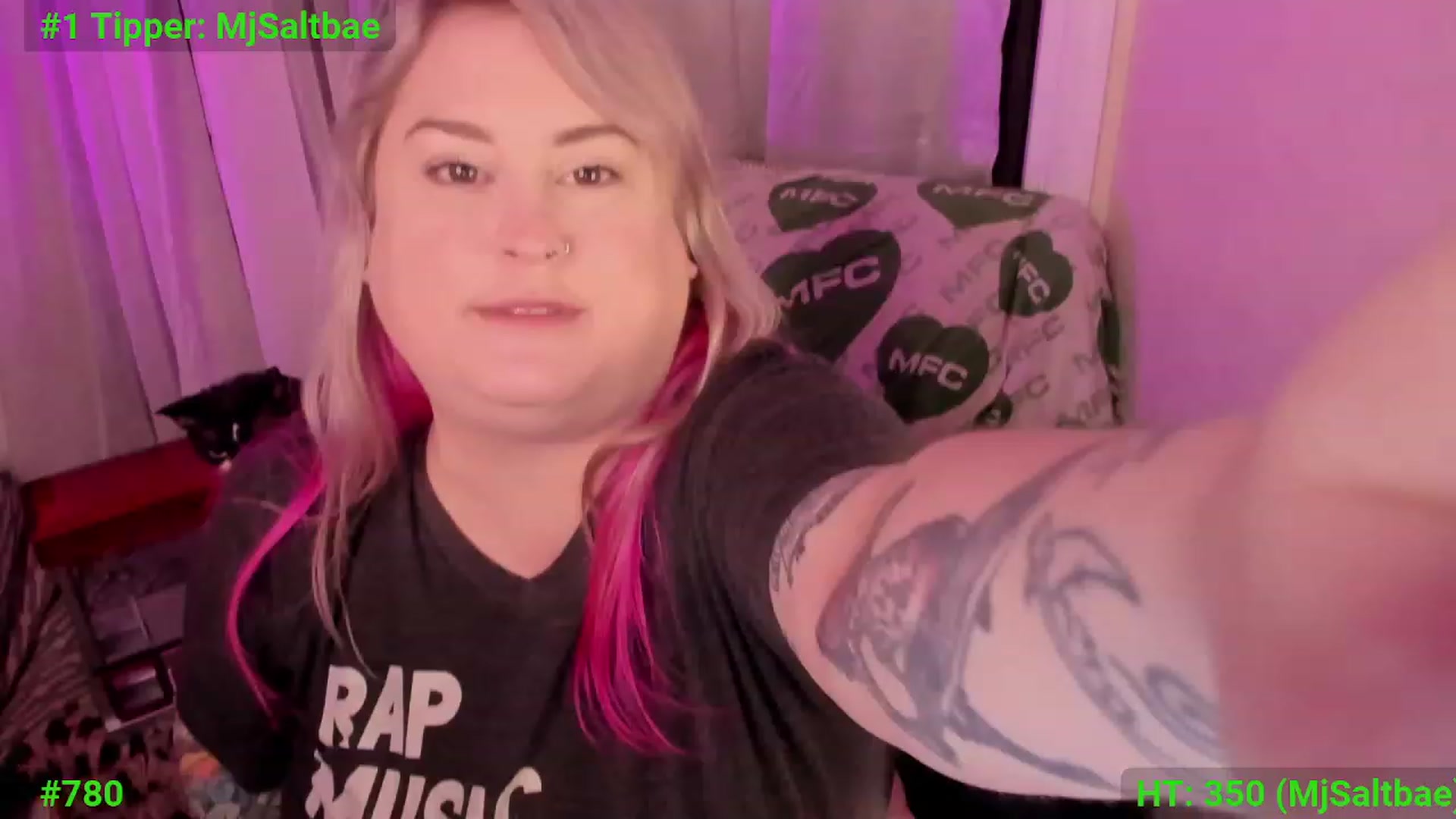 Gallery image thumbnail from mari_jae's myfreecams stream on, 12/06/2023, 08:58 image 15 of 20