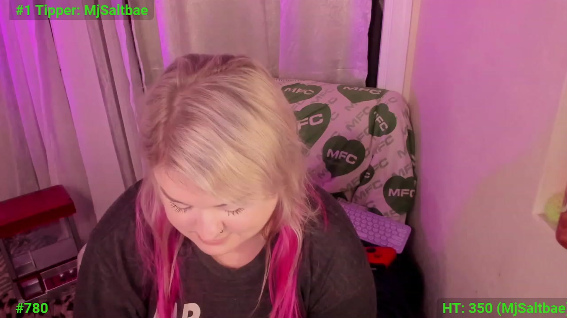 Gallery image thumbnail from mari_jae's myfreecams stream on, 12/06/2023, 09:40 image 7 of 20