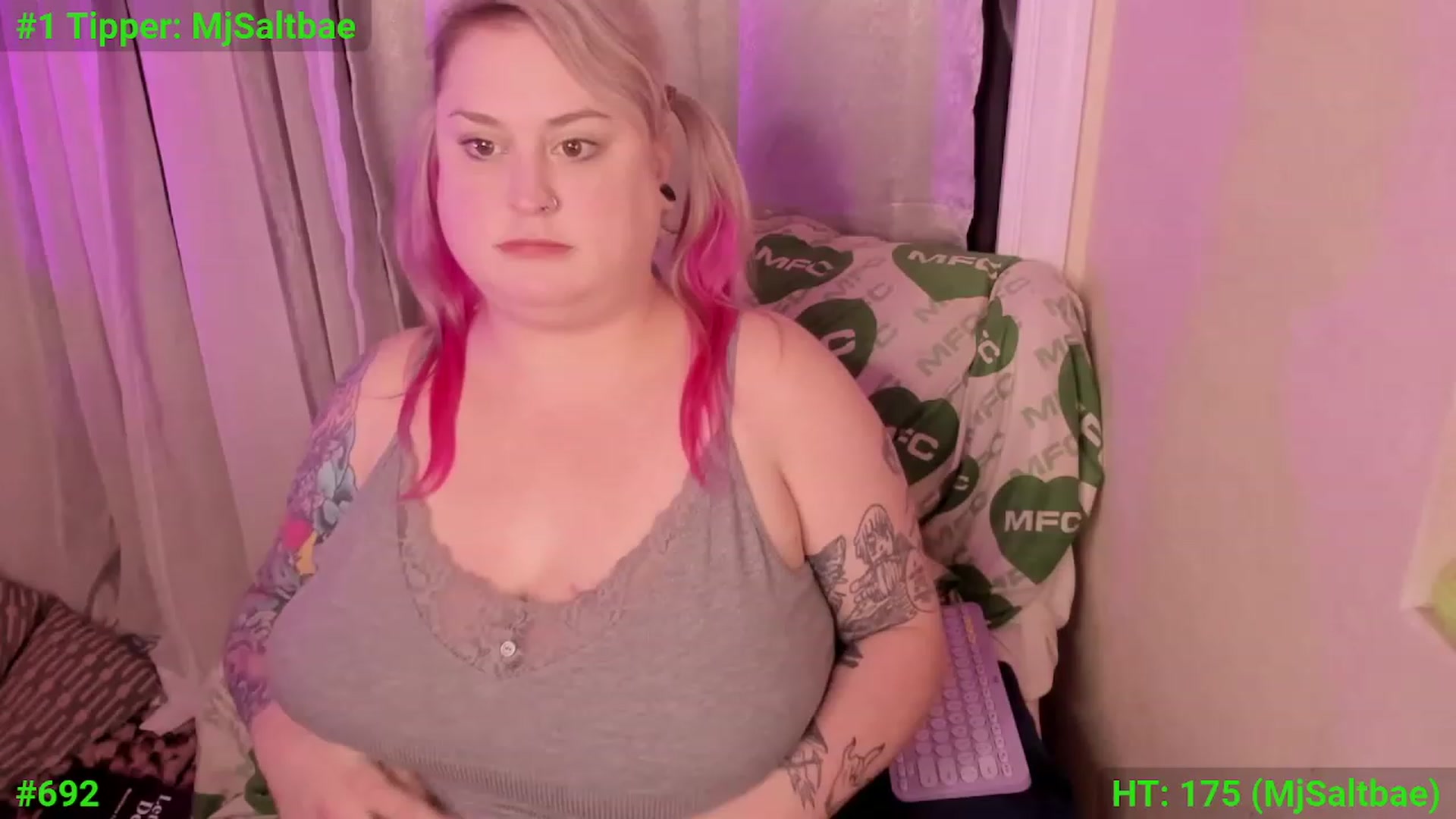Gallery image thumbnail from mari_jae's myfreecams stream on, 12/08/2023, 09:01 image 15 of 20