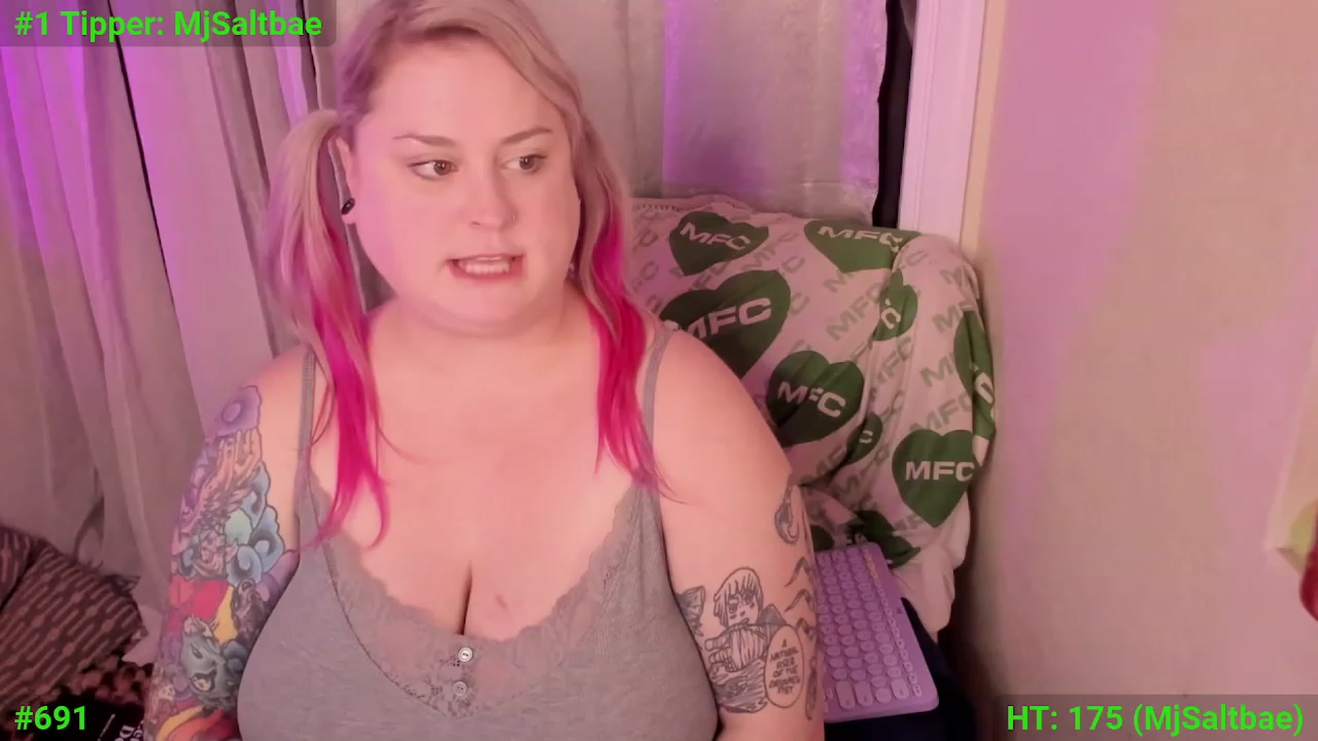 Gallery image thumbnail from mari_jae's myfreecams stream on, 12/08/2023, 09:01 image 10 of 20