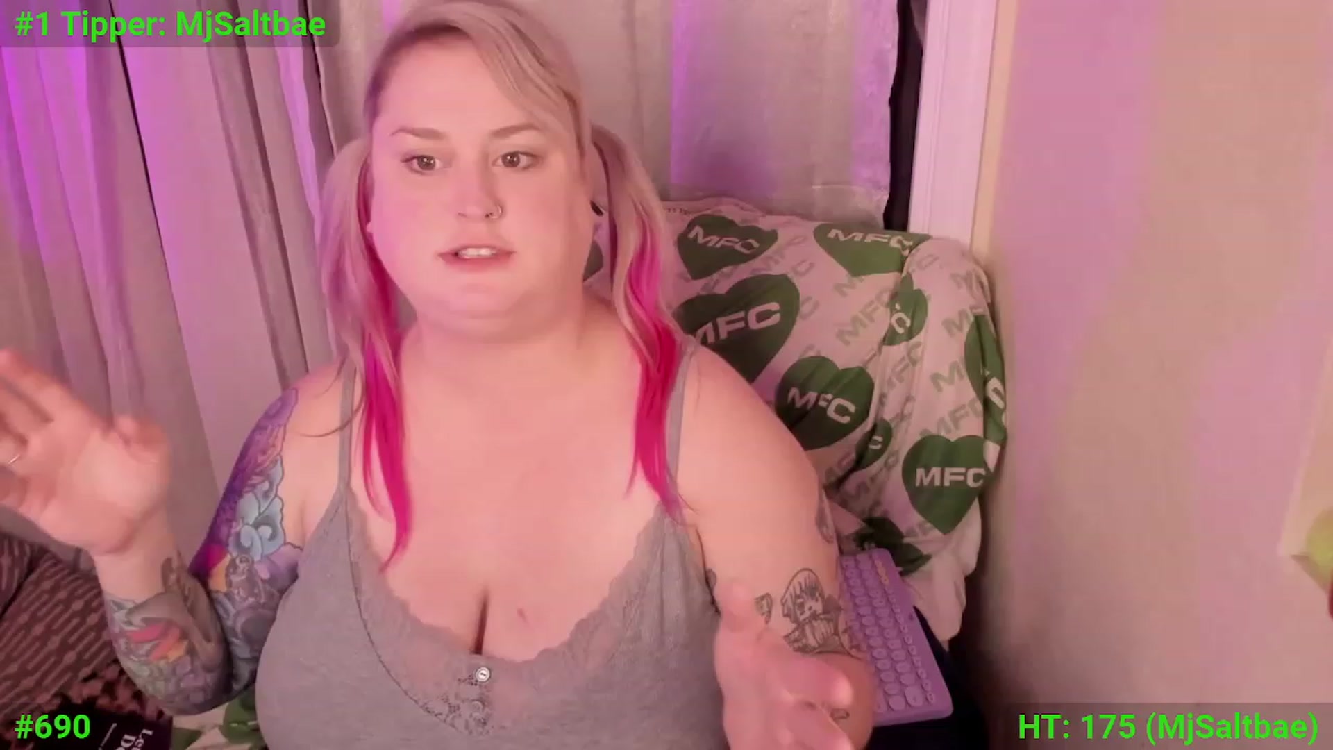 Gallery image thumbnail from mari_jae's myfreecams stream on, 12/08/2023, 09:01 image 9 of 20