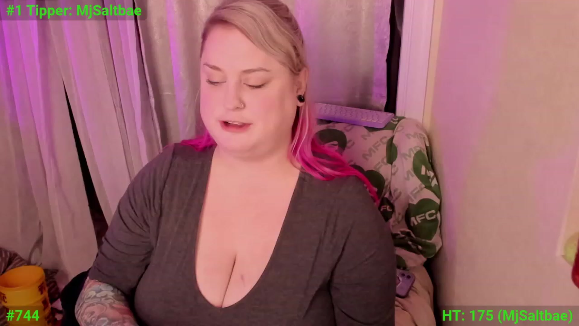 Gallery image thumbnail from mari_jae's myfreecams stream on, 12/09/2023, 09:05 image 19 of 20