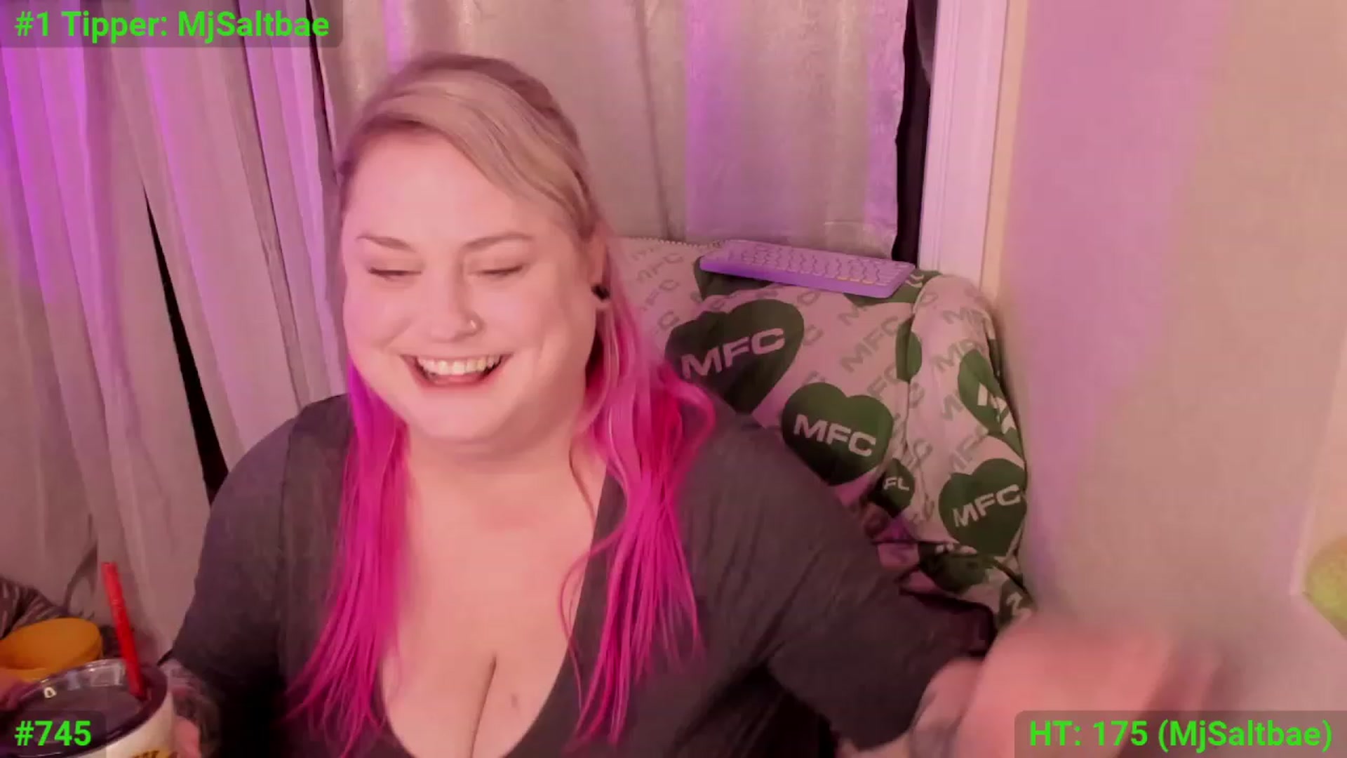 Gallery image thumbnail from mari_jae's myfreecams stream on, 12/09/2023, 10:59 image 6 of 20