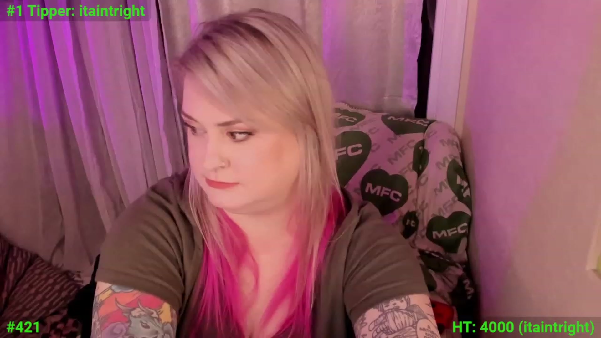 Gallery image thumbnail from mari_jae's myfreecams stream on, 12/10/2023, 09:02 image 12 of 20