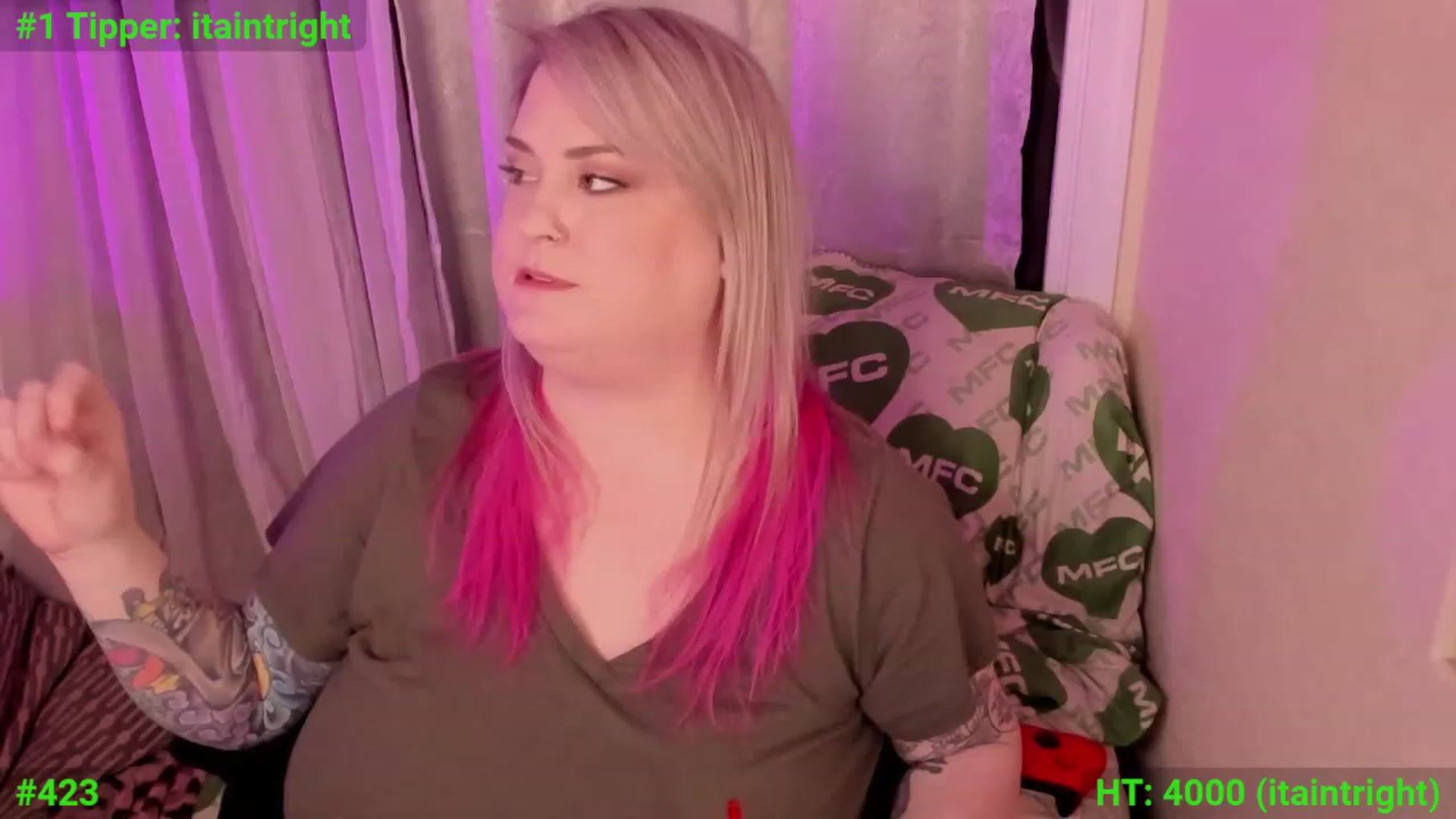 Gallery image thumbnail from mari_jae's myfreecams stream on, 12/10/2023, 09:02 image 9 of 20