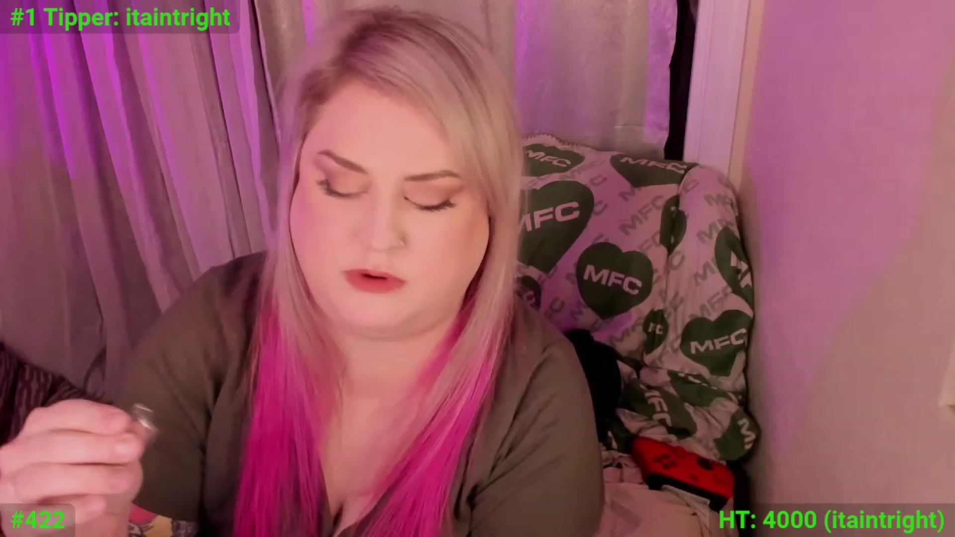 Gallery image thumbnail from mari_jae's myfreecams stream on, 12/10/2023, 09:02 image 15 of 20