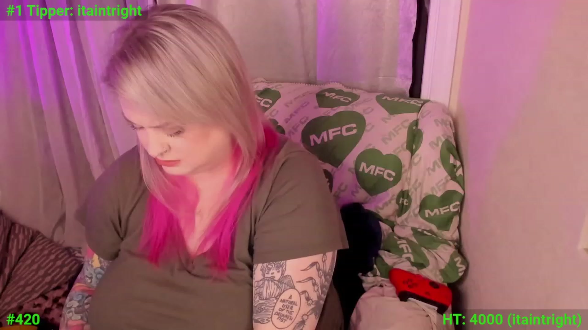 Gallery image thumbnail from mari_jae's myfreecams stream on, 12/10/2023, 09:02 image 17 of 20