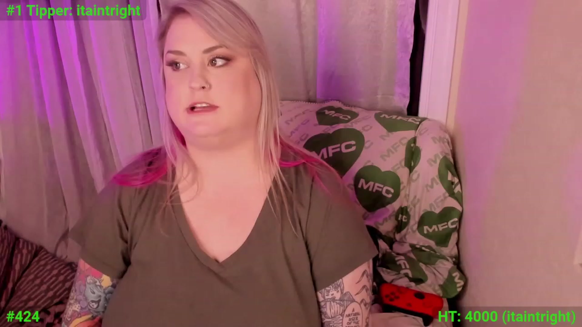 Gallery image thumbnail from mari_jae's myfreecams stream on, 12/10/2023, 09:02 image 7 of 20