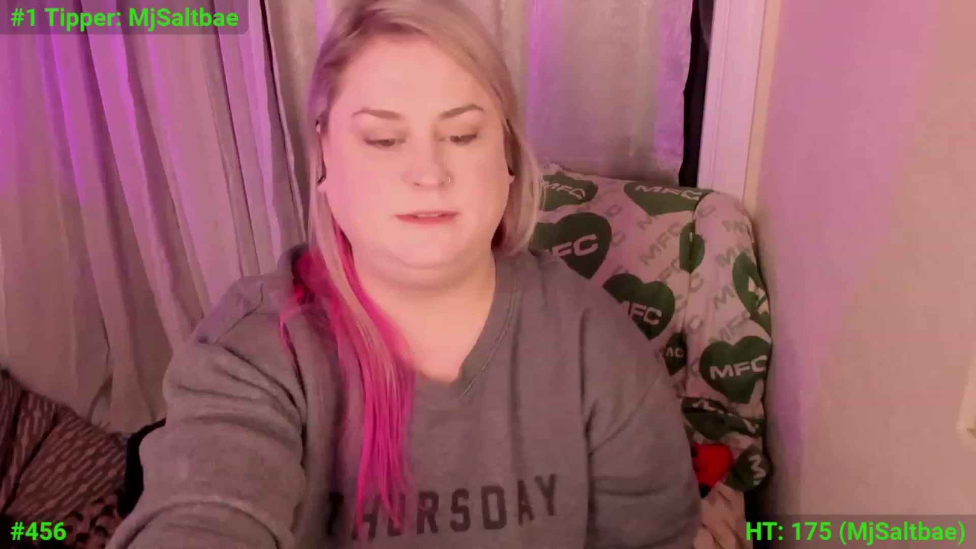 Gallery image thumbnail from mari_jae's myfreecams stream on, 12/11/2023, 04:53 image 18 of 20
