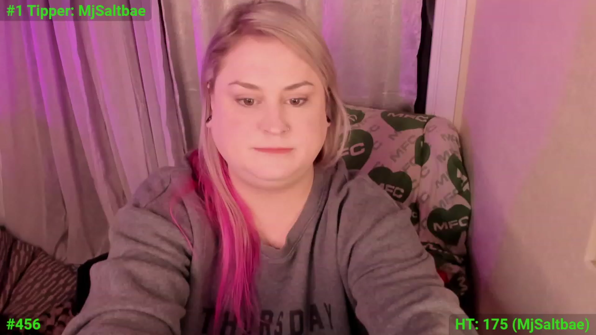Gallery image thumbnail from mari_jae's myfreecams stream on, 12/11/2023, 04:53 image 17 of 20