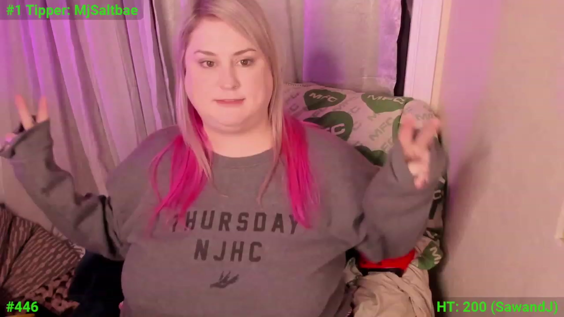 Gallery image thumbnail from mari_jae's myfreecams stream on, 12/11/2023, 07:24 image 16 of 20
