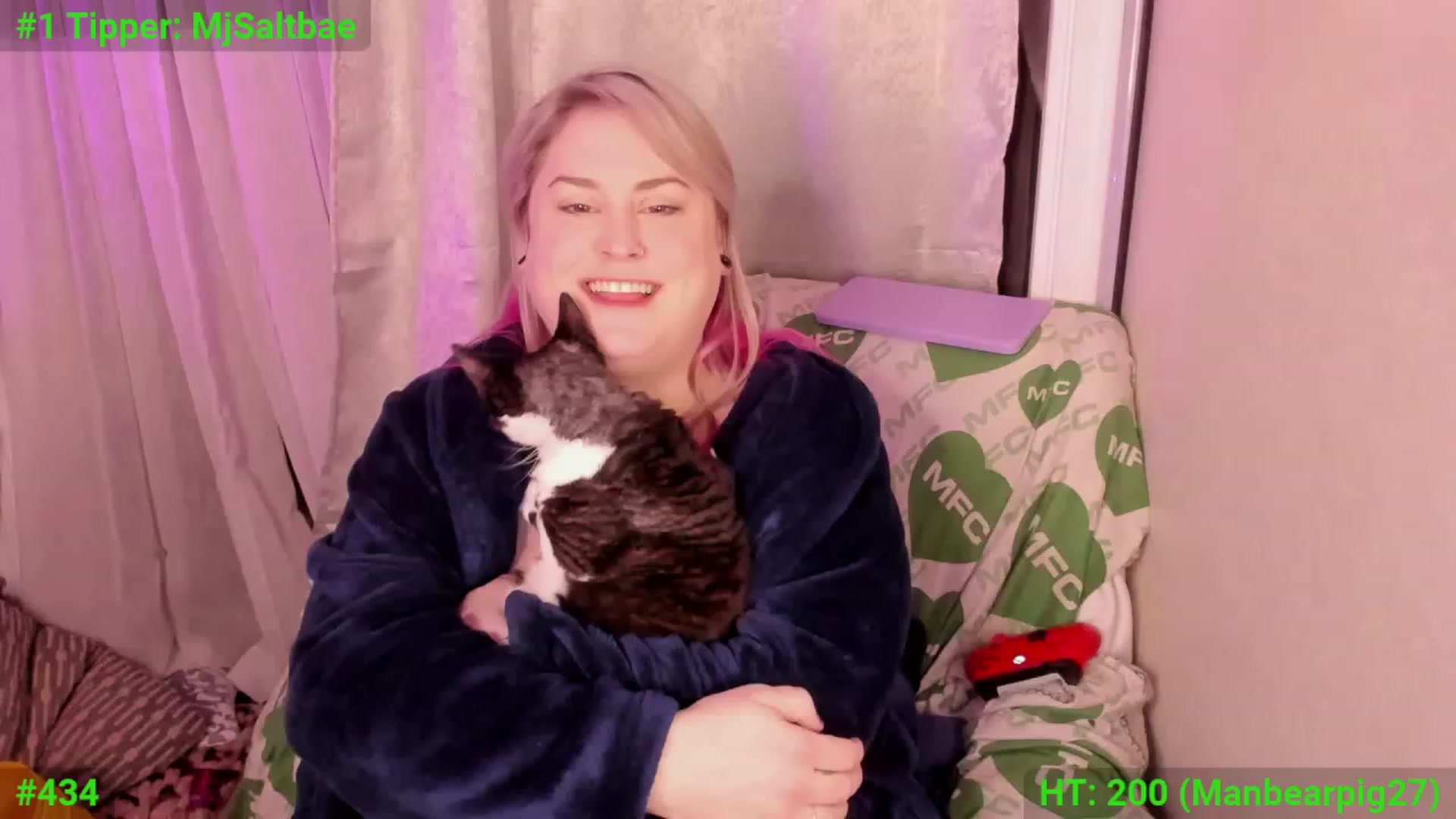 Gallery image thumbnail from mari_jae's myfreecams stream on, 12/15/2023, 08:50 image 17 of 20