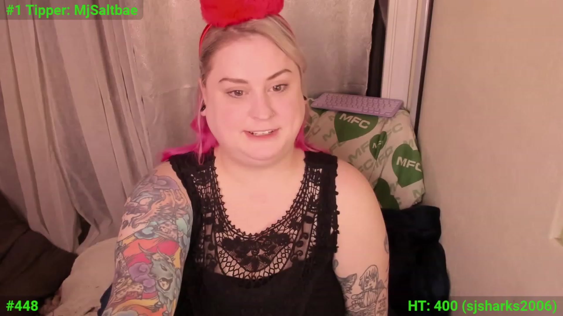 Gallery image thumbnail from mari_jae's myfreecams stream on, 12/22/2023, 07:37 image 15 of 20