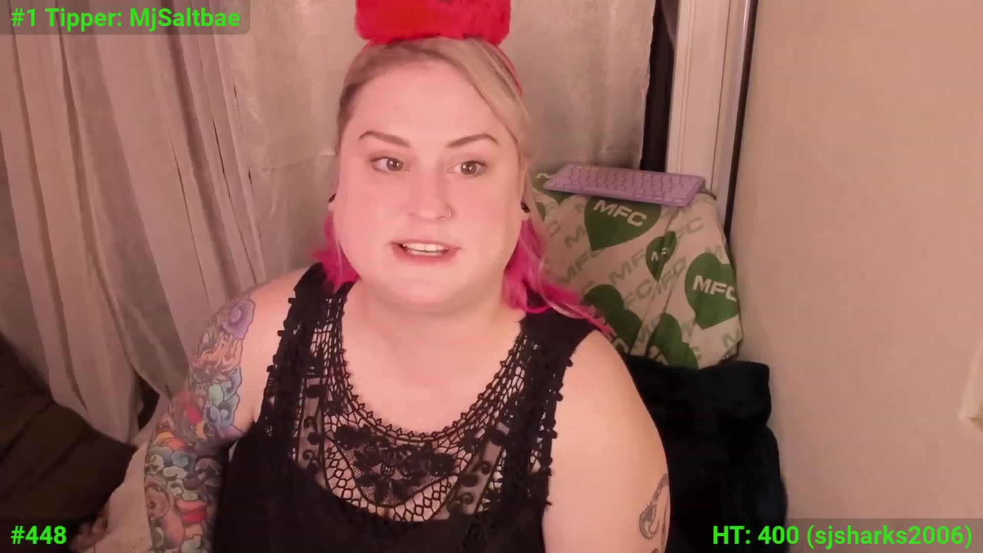 Gallery image thumbnail from mari_jae's myfreecams stream on, 12/22/2023, 07:37 image 16 of 20