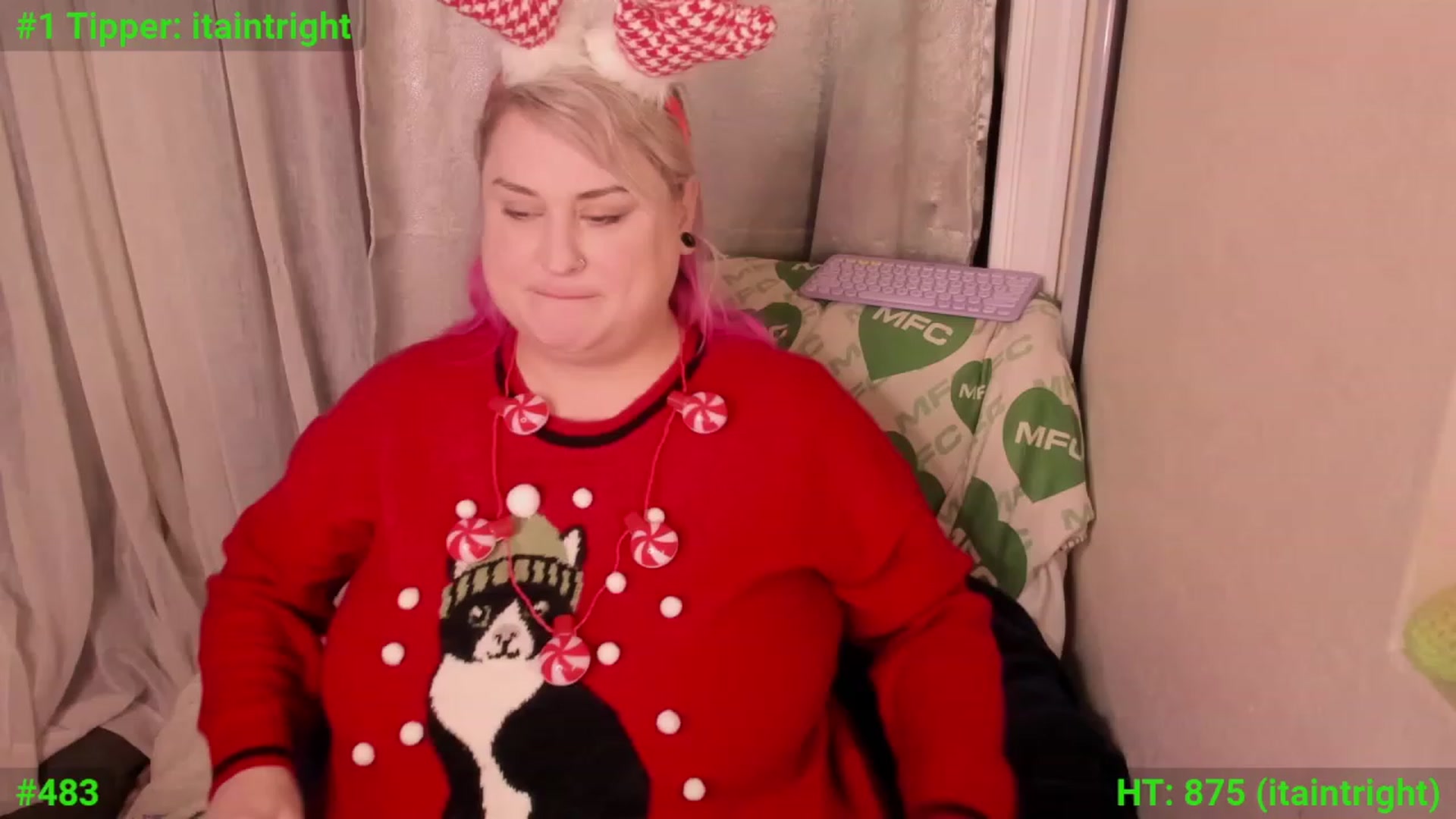 Gallery image thumbnail from mari_jae's myfreecams stream on, 12/24/2023, 08:23 image 5 of 20