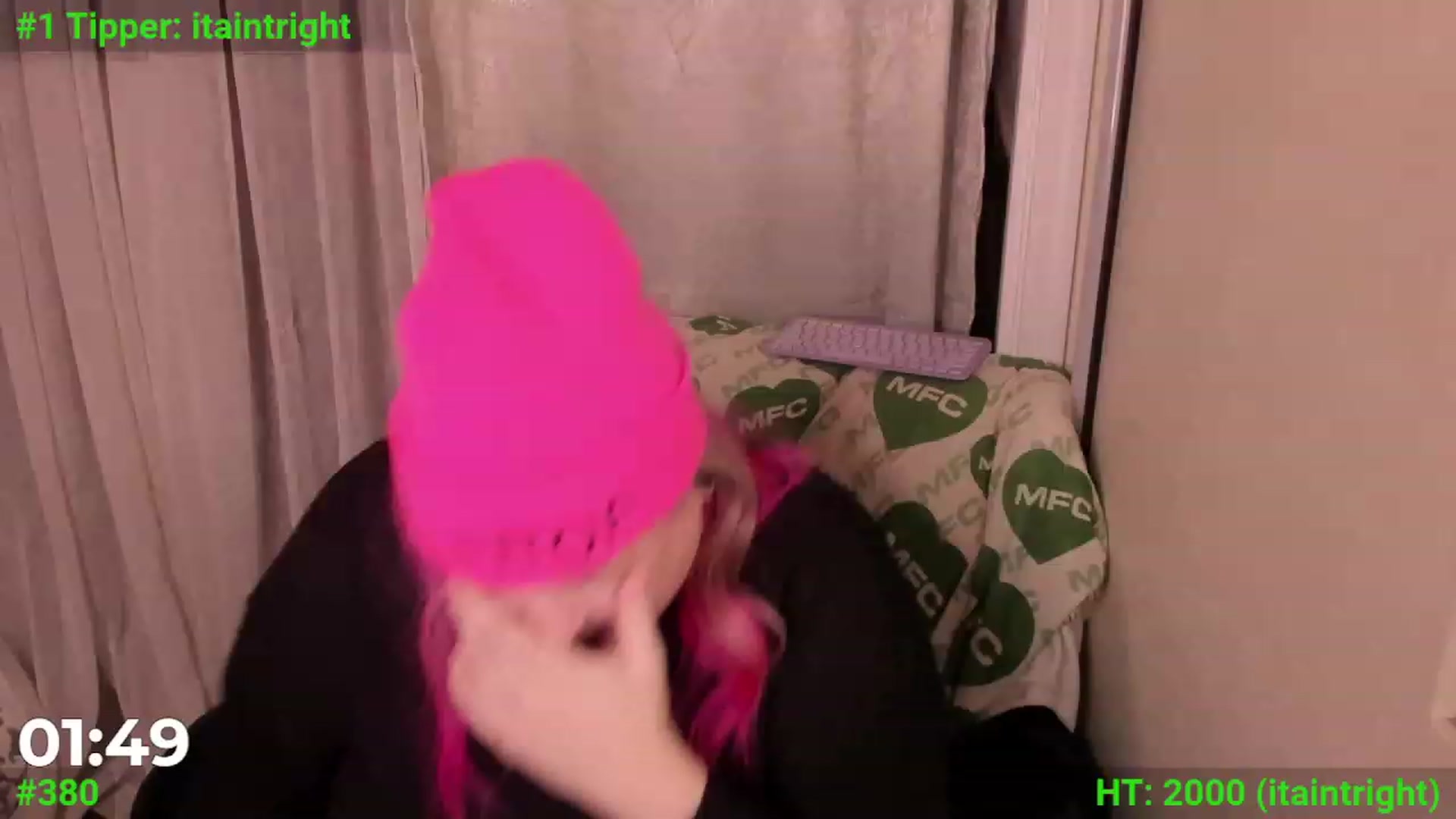 Gallery image thumbnail from mari_jae's myfreecams stream on, 12/27/2023, 06:14 image 17 of 20