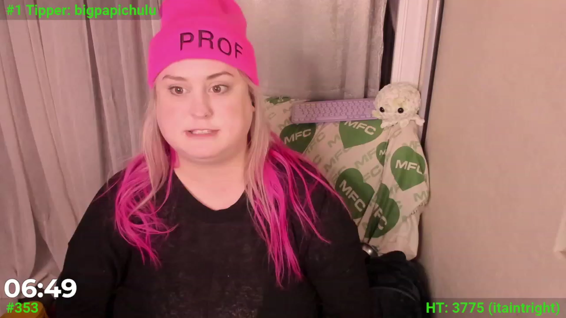 Gallery image thumbnail from mari_jae's myfreecams stream on, 12/27/2023, 09:10 image 17 of 20