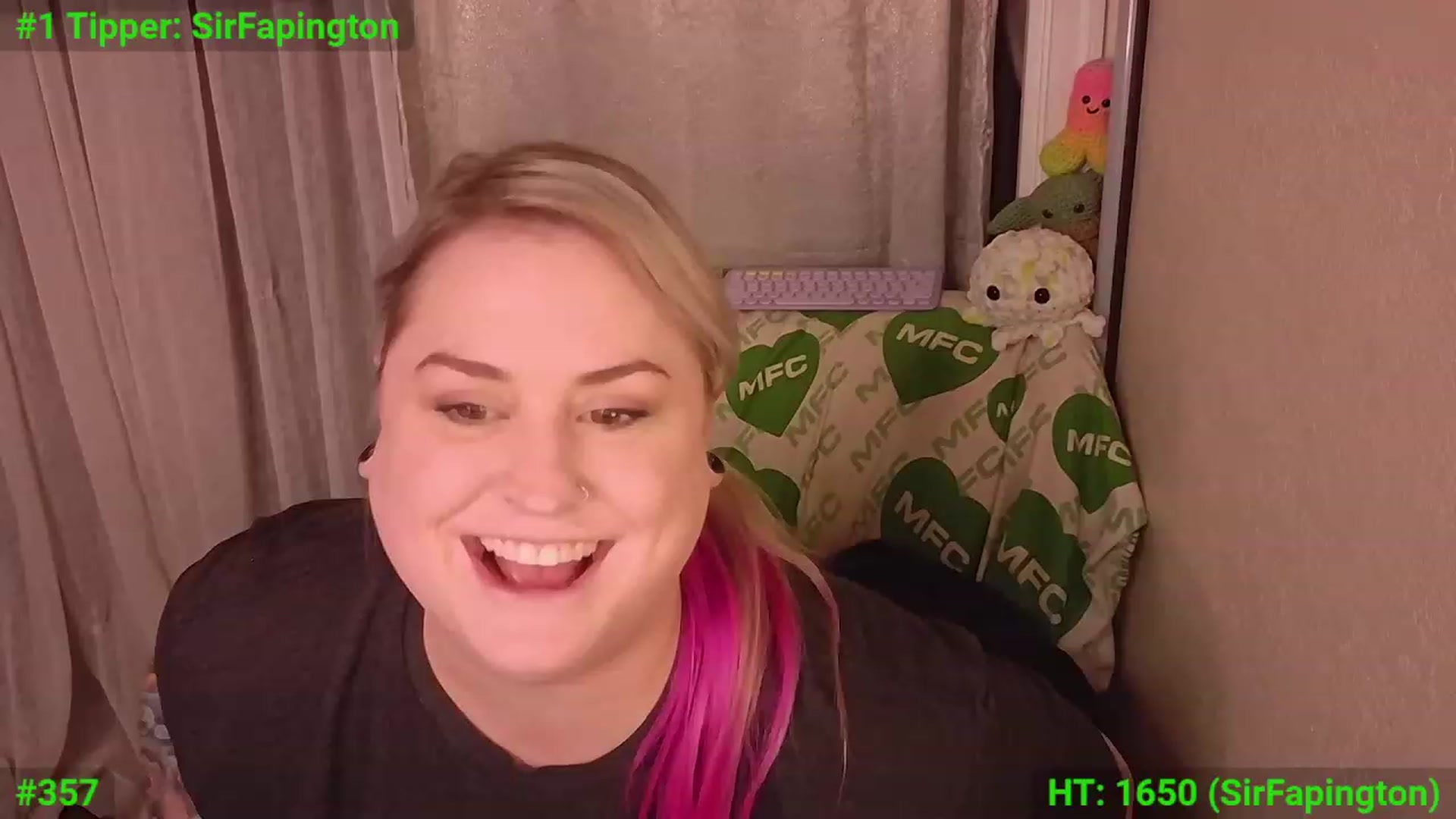 Gallery image thumbnail from mari_jae's myfreecams stream on, 12/31/2023, 02:19 image 2 of 20