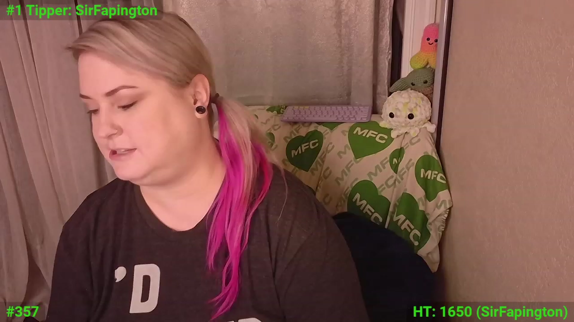 Gallery image thumbnail from mari_jae's myfreecams stream on, 12/31/2023, 02:19 image 3 of 20