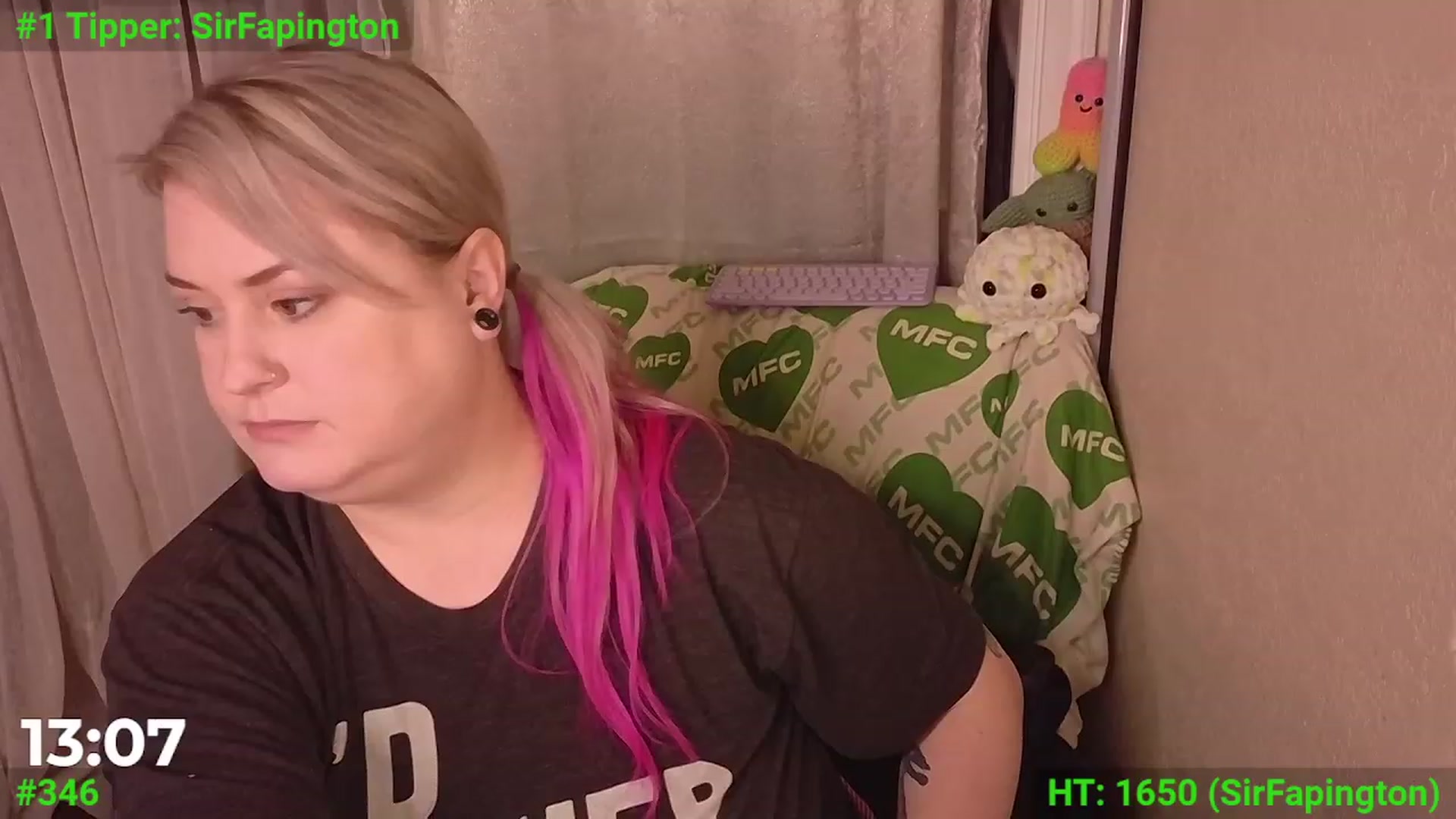 Gallery image thumbnail from mari_jae's myfreecams stream on, 12/31/2023, 03:37 image 19 of 20