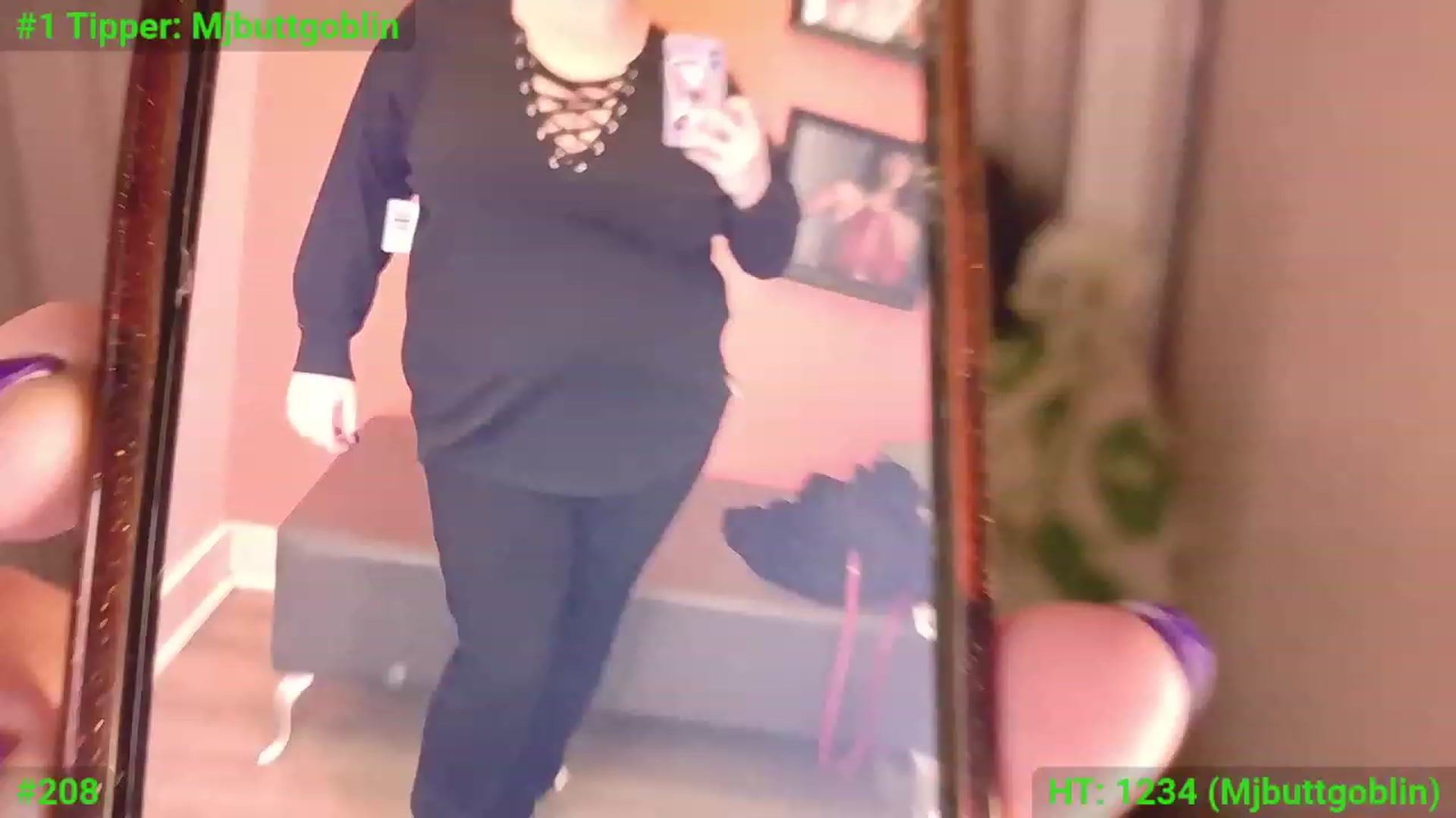 Gallery image thumbnail from mari_jae's myfreecams stream on, 01/05/2024, 08:34 image 12 of 20