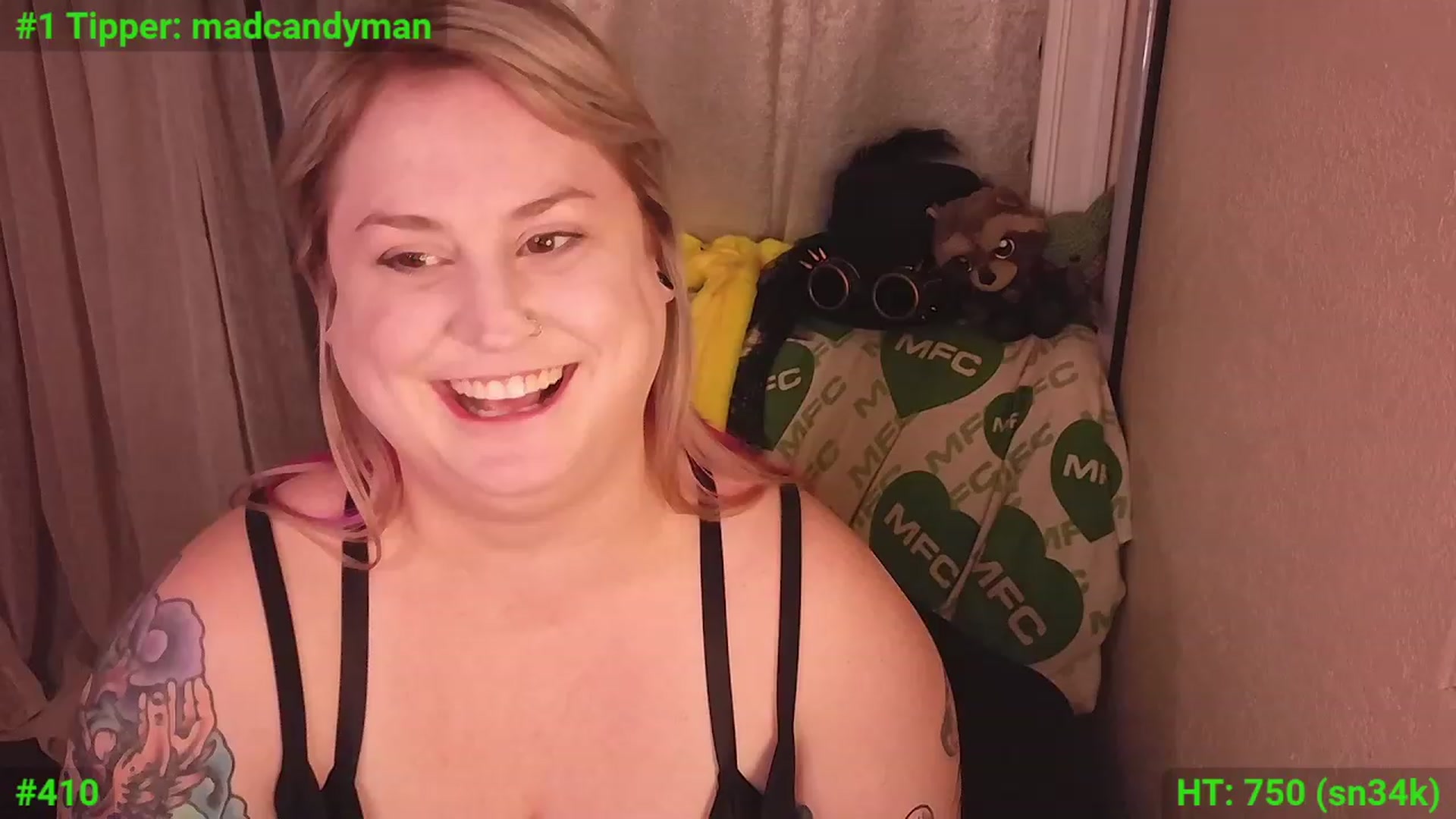 Gallery image thumbnail from mari_jae's myfreecams stream on, 01/19/2024, 08:11 image 10 of 20