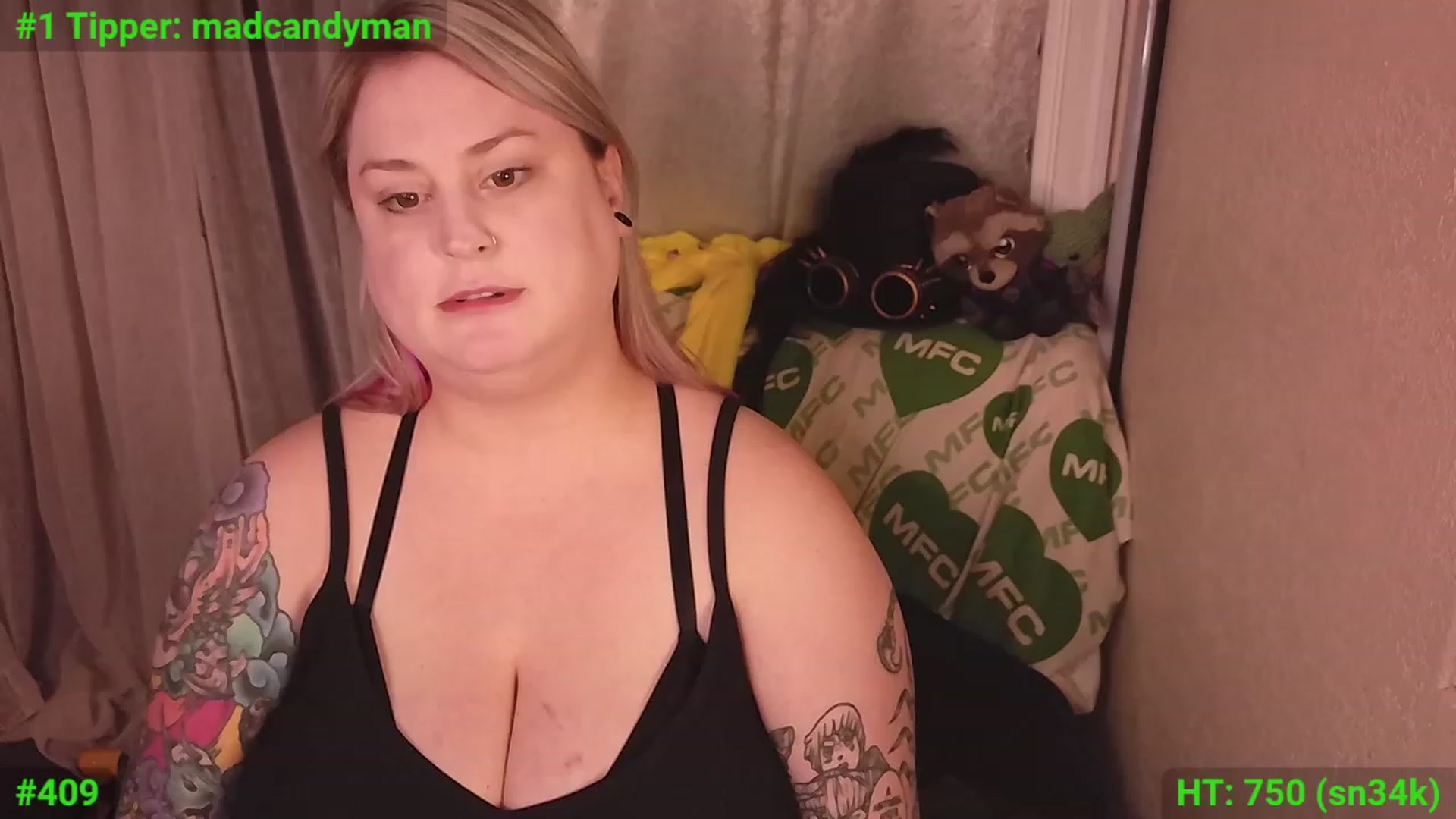 Gallery image thumbnail from mari_jae's myfreecams stream on, 01/19/2024, 08:11 image 7 of 20