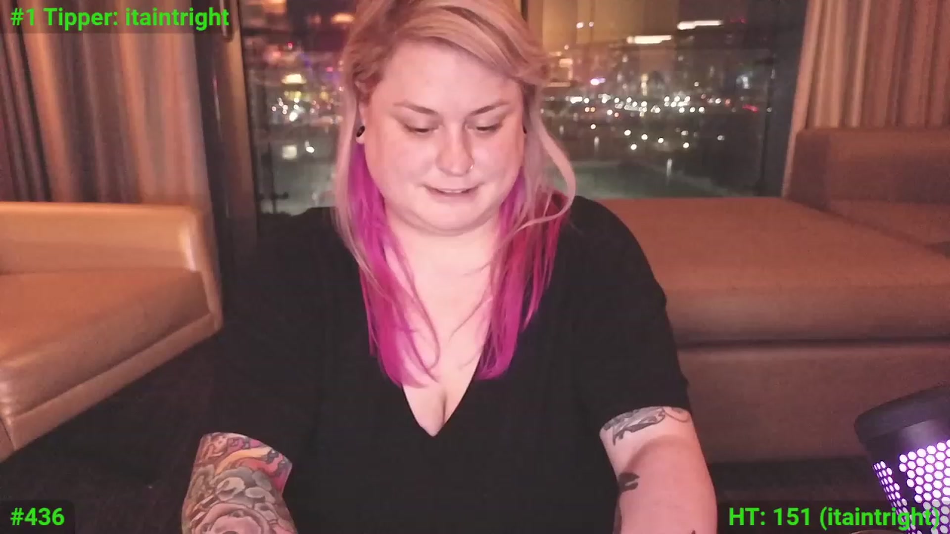 Gallery image thumbnail from mari_jae's myfreecams stream on, 01/23/2024, 07:15 image 13 of 20