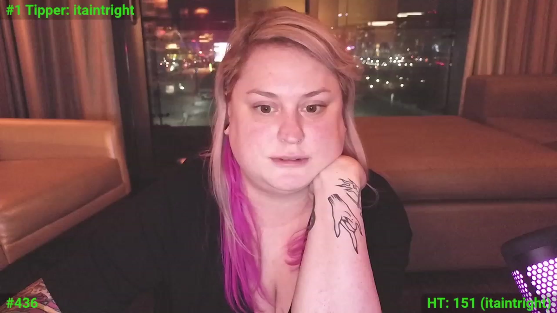 Gallery image thumbnail from mari_jae's myfreecams stream on, 01/23/2024, 07:15 image 5 of 20
