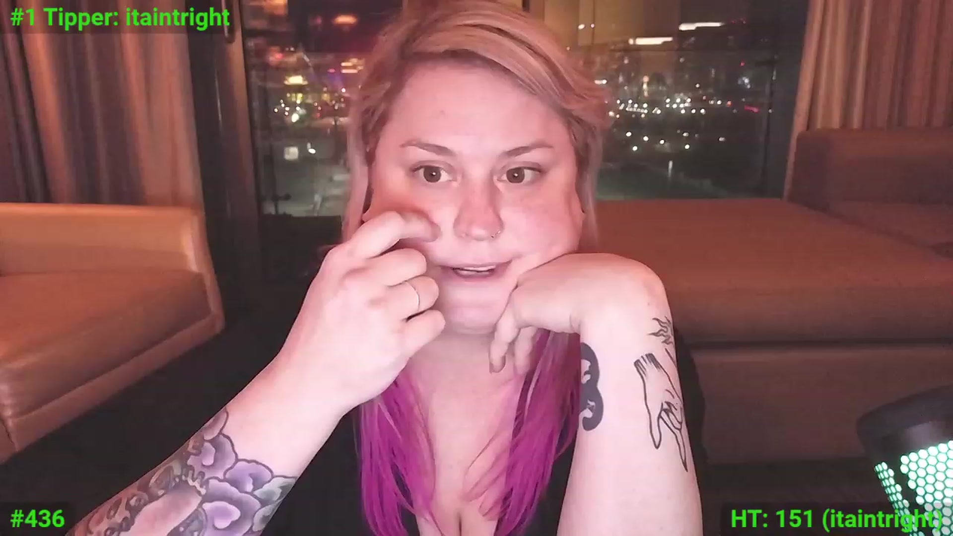 Gallery image thumbnail from mari_jae's myfreecams stream on, 01/23/2024, 07:15 image 4 of 20