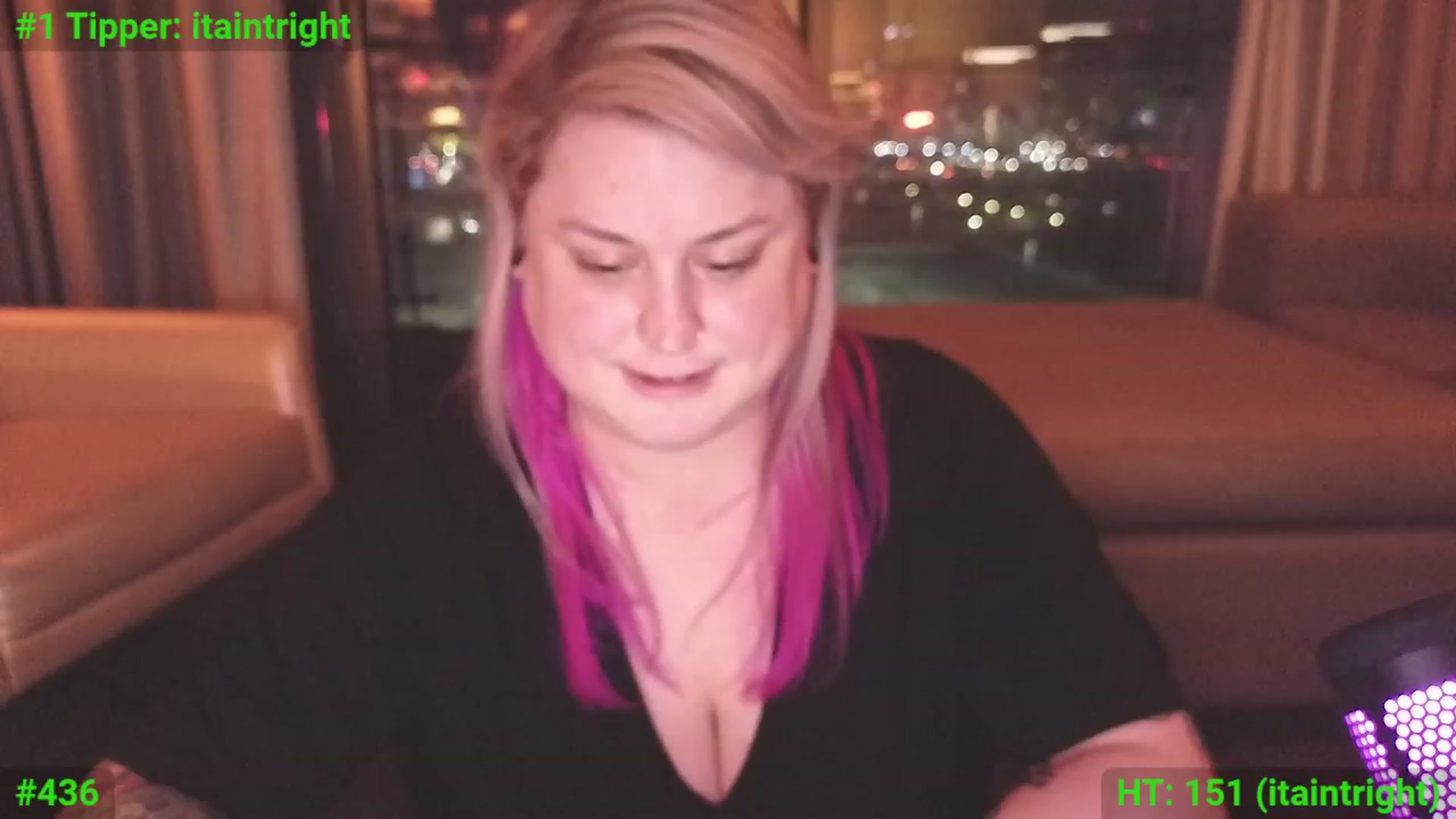 Gallery image thumbnail from mari_jae's myfreecams stream on, 01/23/2024, 07:15 image 11 of 20