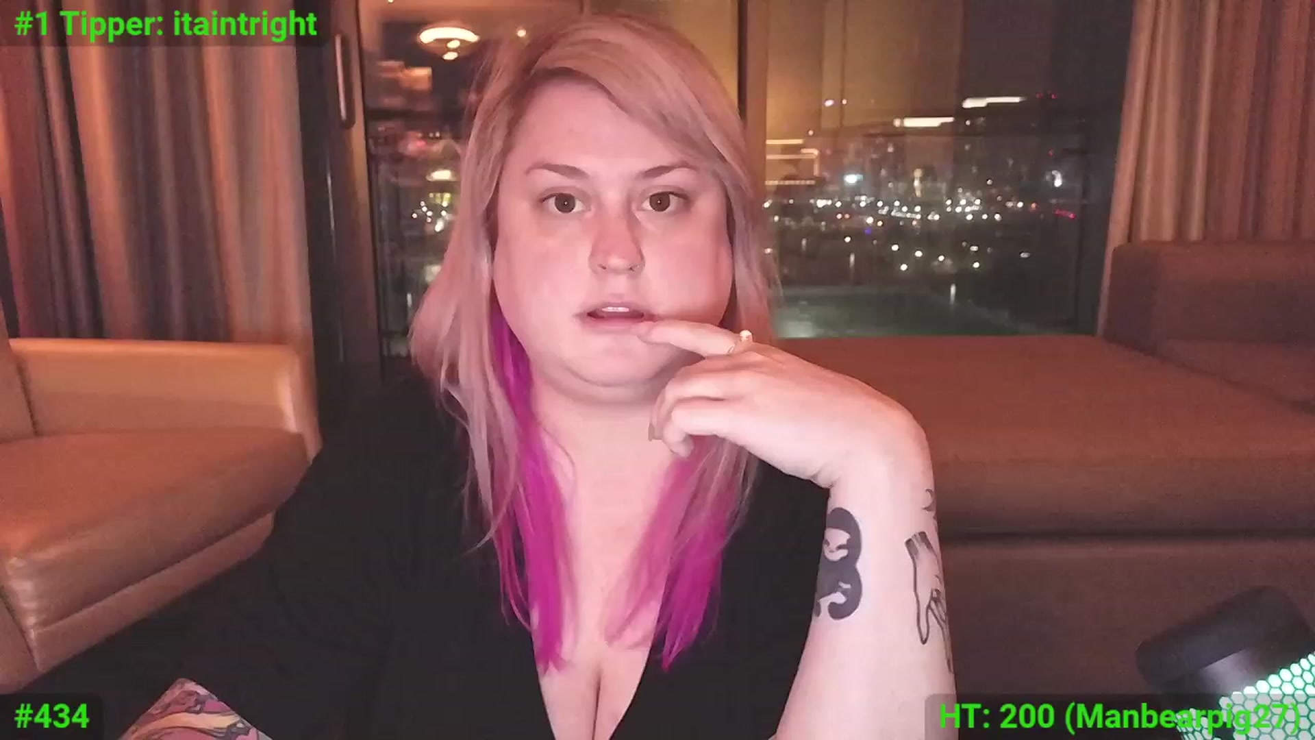 Gallery image thumbnail from mari_jae's myfreecams stream on, 01/23/2024, 08:47 image 11 of 20