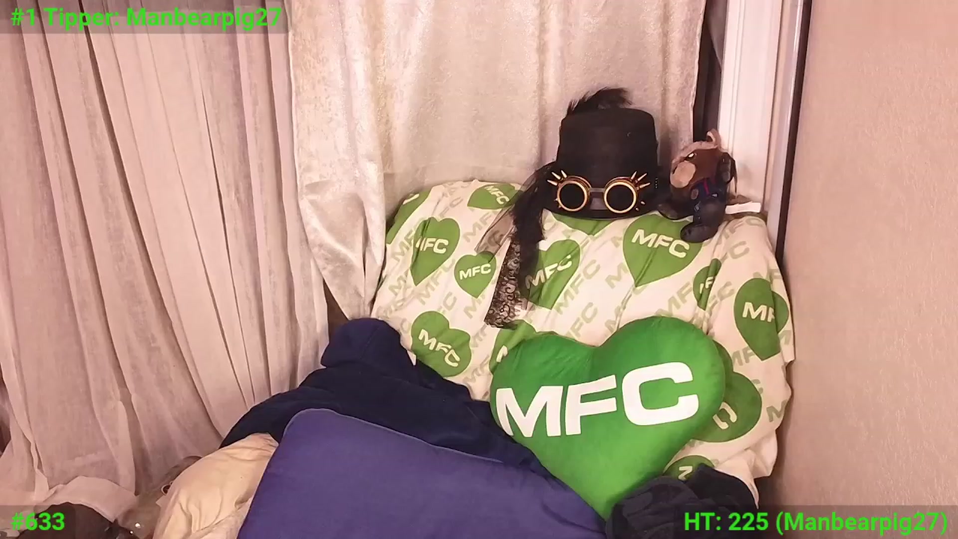 Gallery image thumbnail from mari_jae's myfreecams stream on, 02/04/2024, 09:53 image 3 of 20
