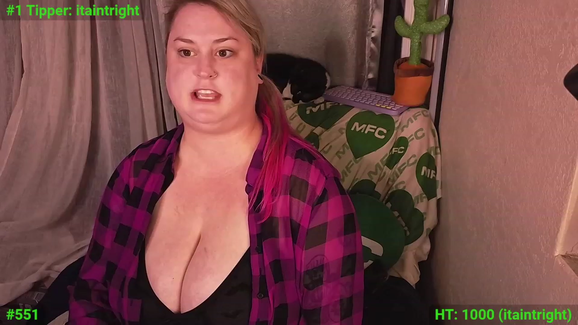 Gallery image thumbnail from mari_jae's myfreecams stream on, 02/26/2024, 08:43 image 10 of 20