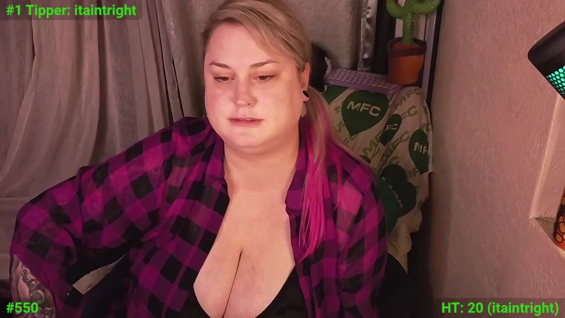 Gallery image thumbnail from mari_jae's myfreecams stream on, 02/26/2024, 09:33 image 20 of 20