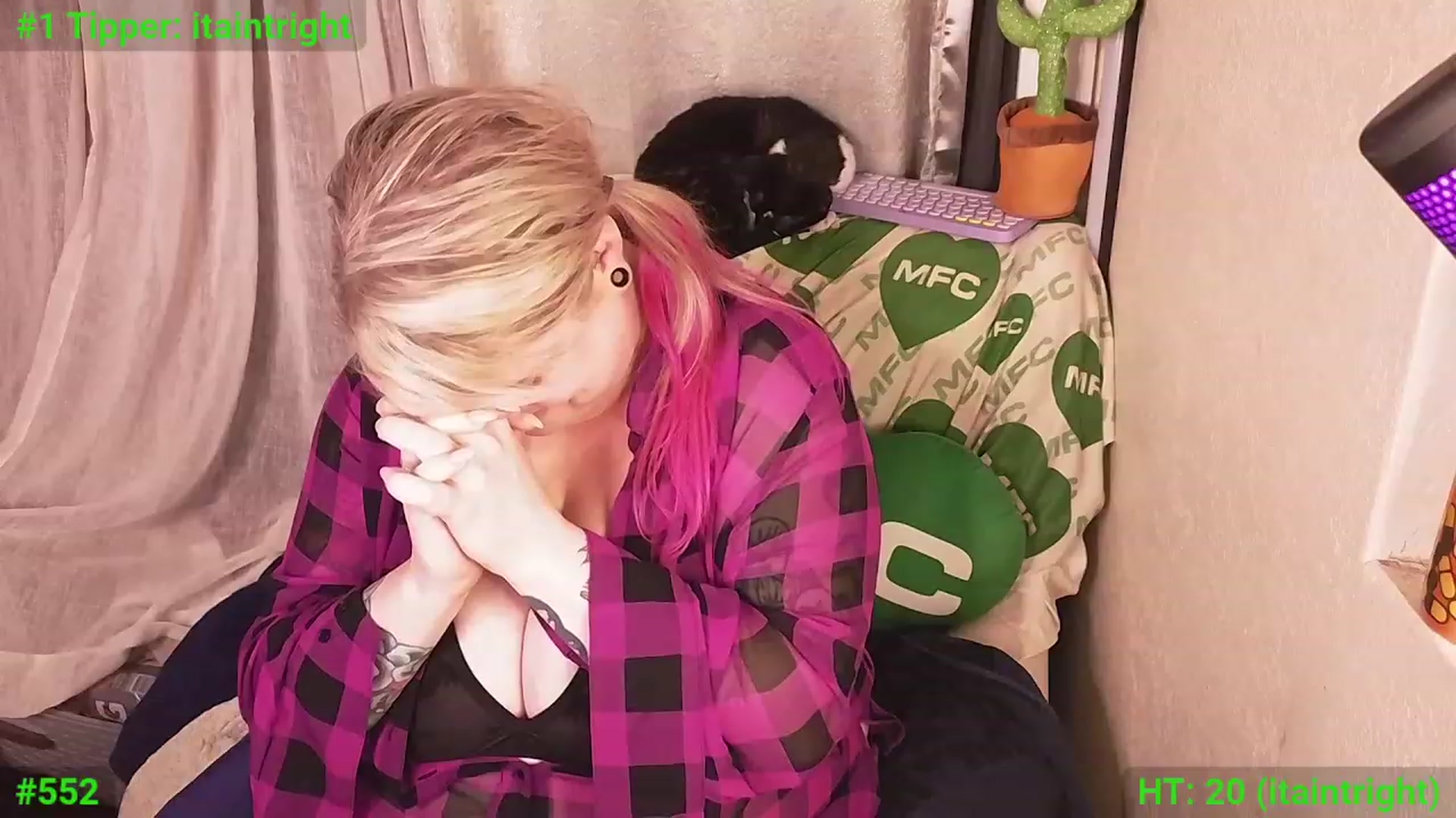 Gallery image thumbnail from mari_jae's myfreecams stream on, 02/26/2024, 09:33 image 6 of 20