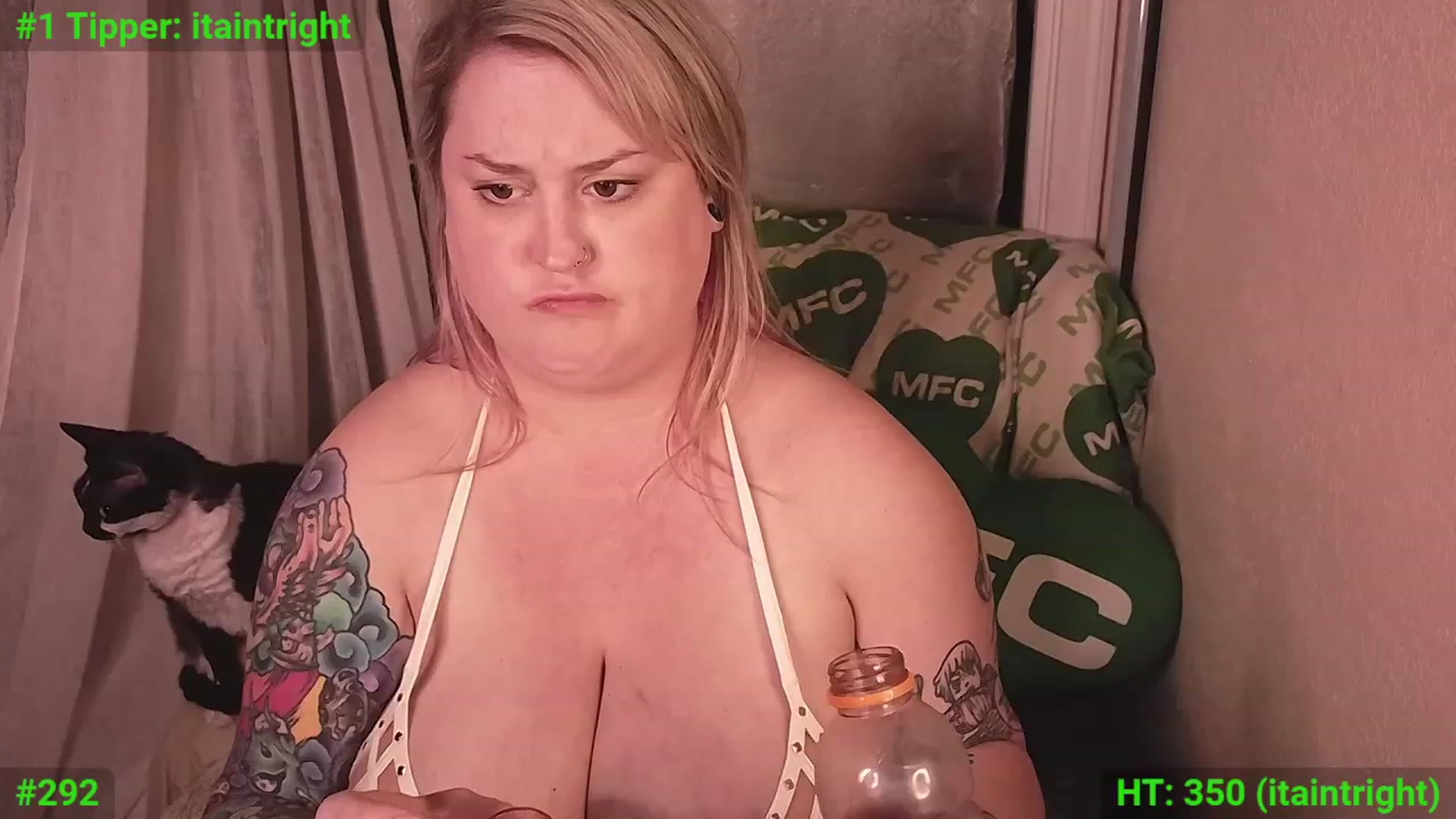 Gallery image thumbnail from mari_jae's myfreecams stream on, 03/09/2024, 13:52 image 3 of 20