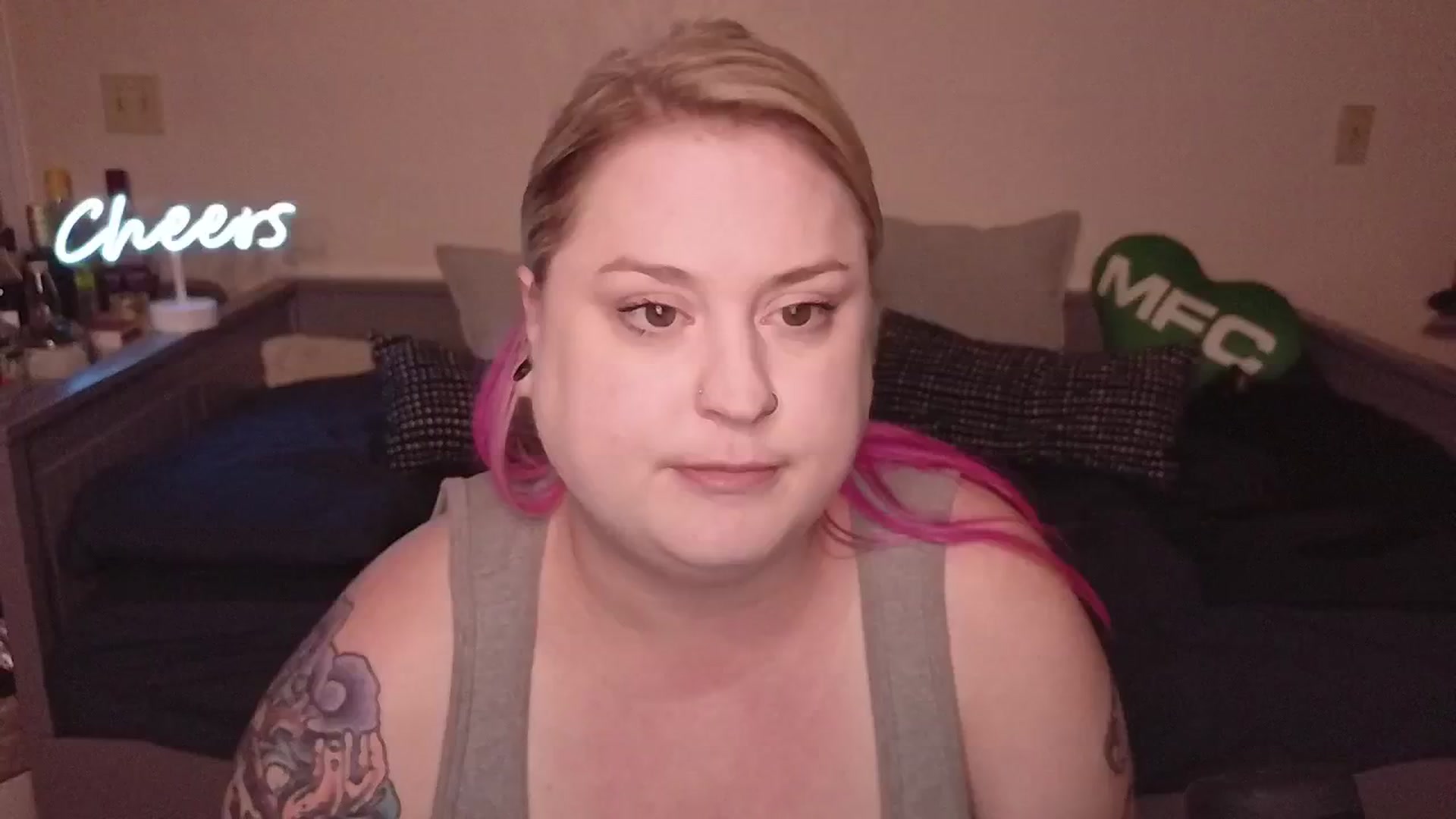 Gallery image thumbnail from mari_jae's myfreecams stream on, 05/08/2024, 08:09 image 17 of 20