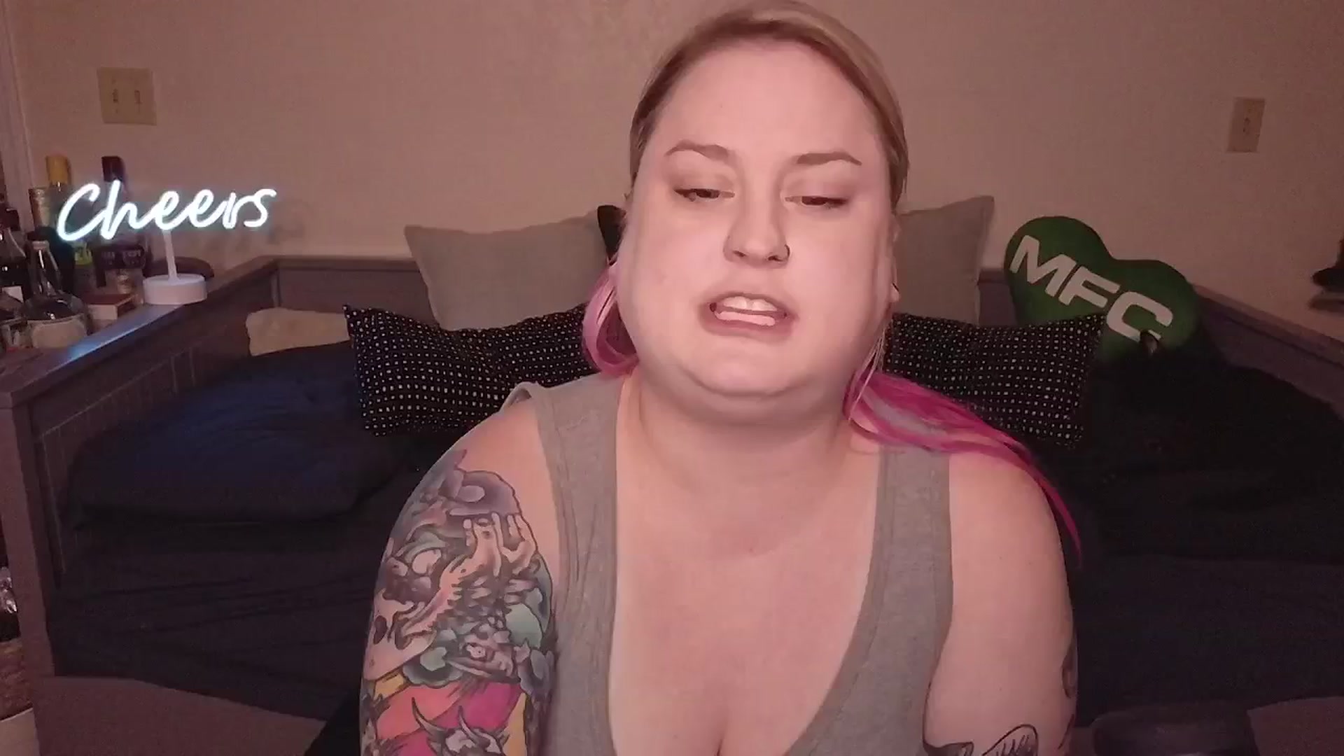 Gallery image thumbnail from mari_jae's myfreecams stream on, 05/08/2024, 08:09 image 11 of 20