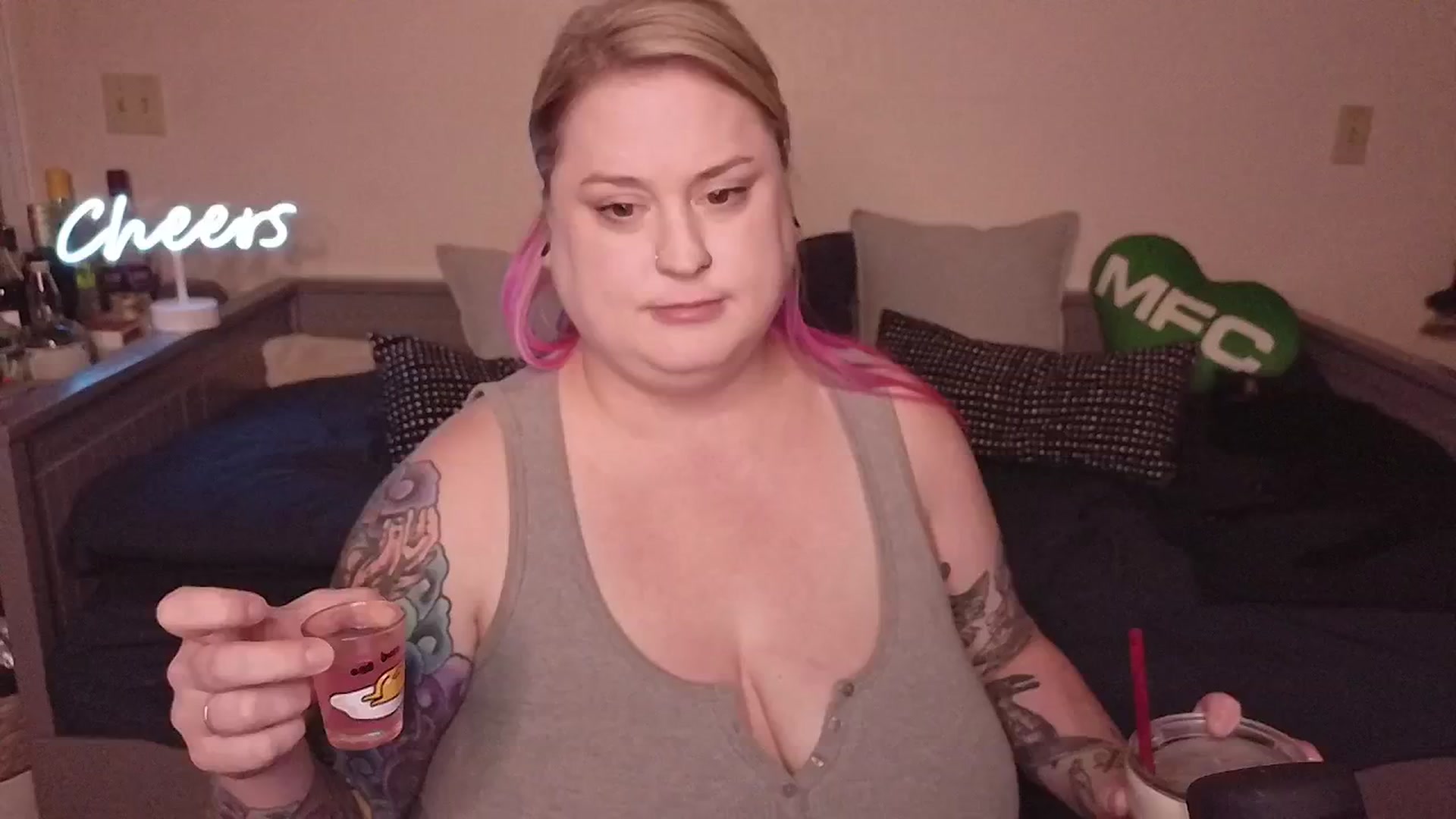 Gallery image thumbnail from mari_jae's myfreecams stream on, 05/08/2024, 08:09 image 20 of 20