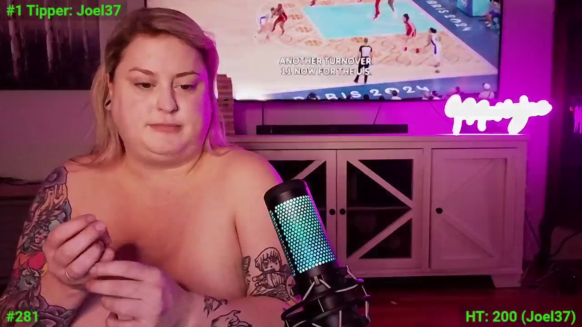 Gallery image thumbnail from mari_jae's myfreecams stream on, 08/12/2024, 08:15 image 11 of 20