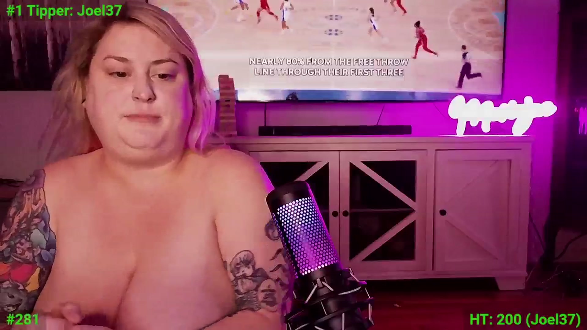 Gallery image thumbnail from mari_jae's myfreecams stream on, 08/12/2024, 08:15 image 16 of 20