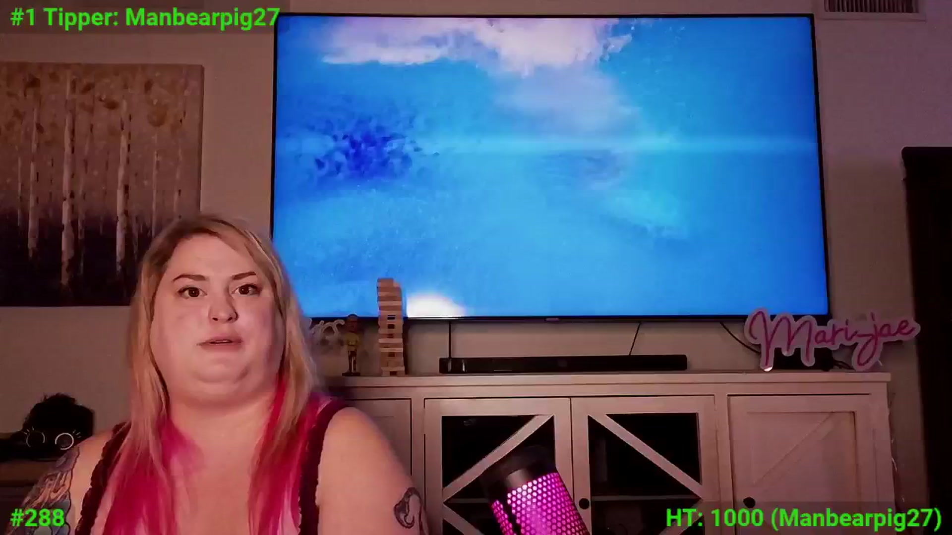 Gallery image thumbnail from mari_jae's myfreecams stream on, 08/13/2024, 09:13 image 18 of 20
